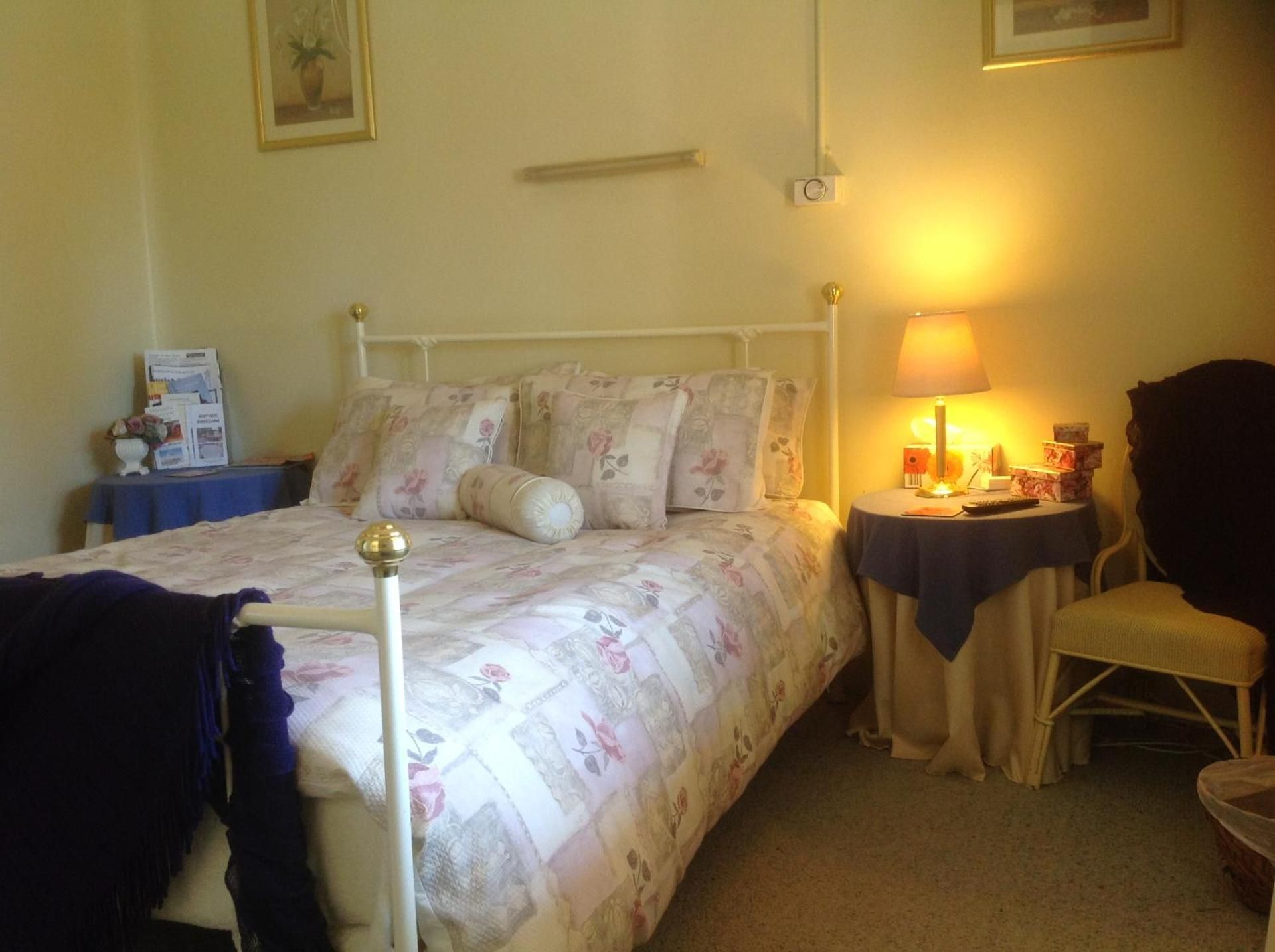 Double Room with Shared Bathroom