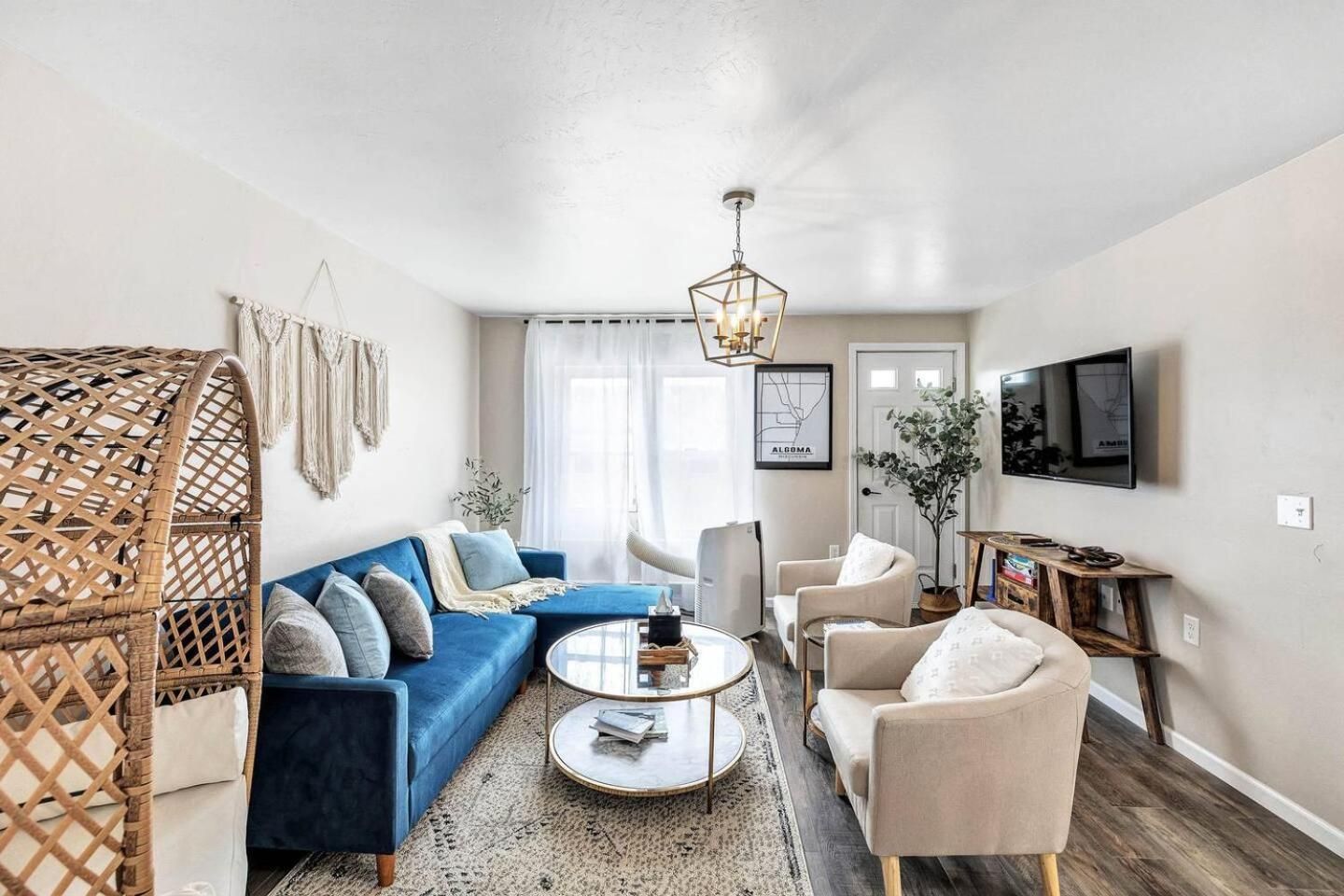 Deluxe Apartment