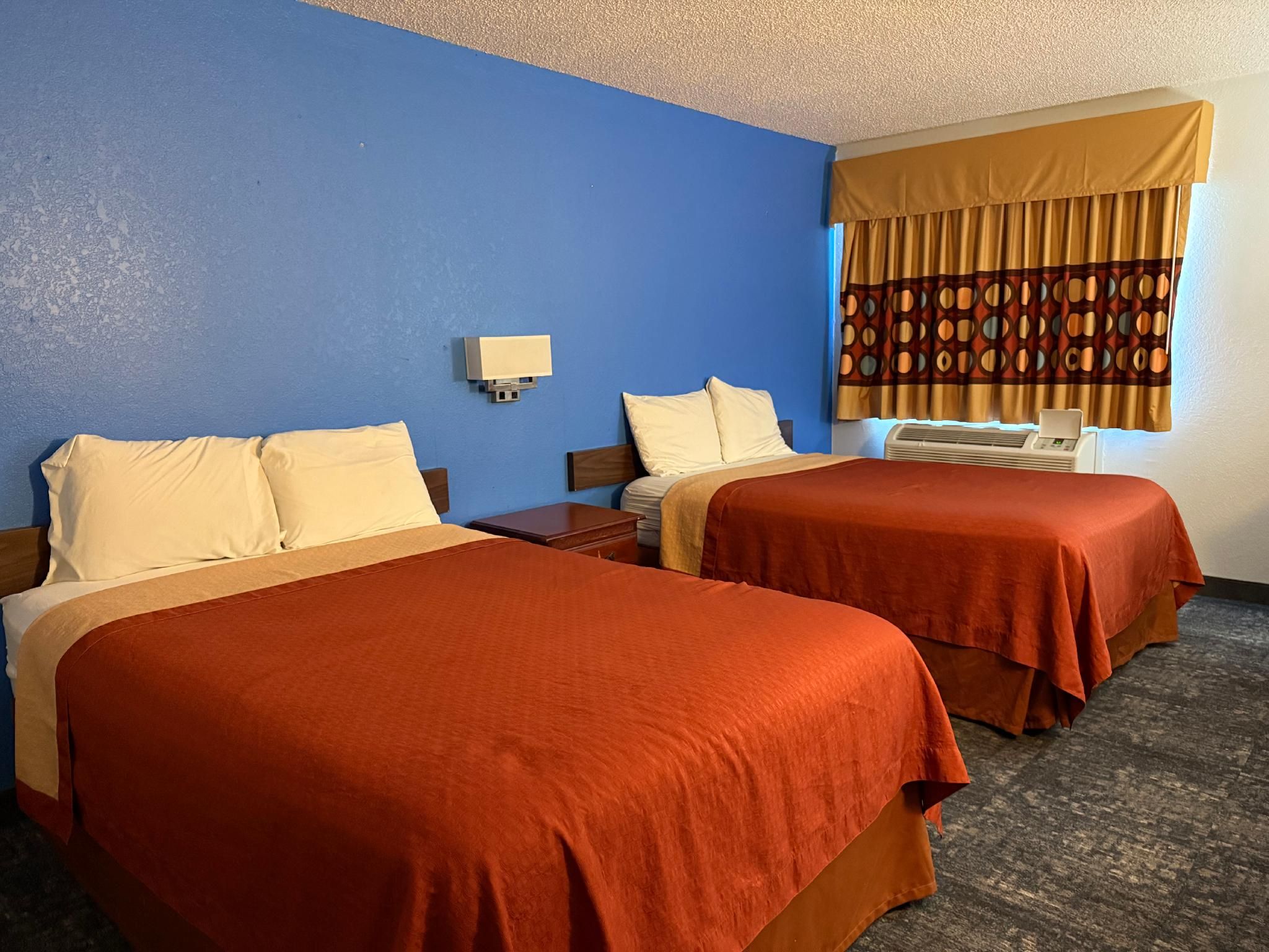 2 Full Beds Non-Smoking