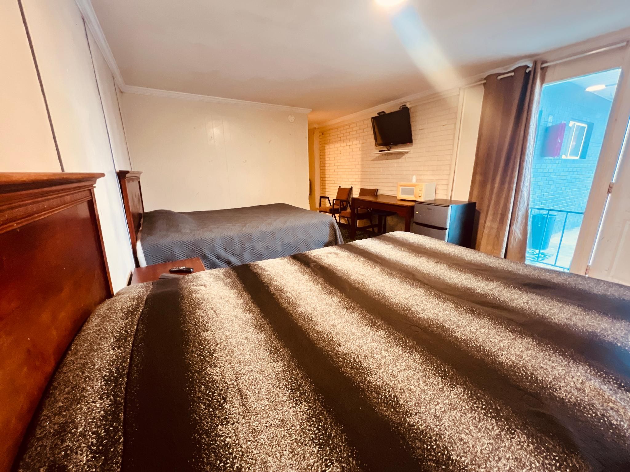 2 Full Beds Non-Smoking