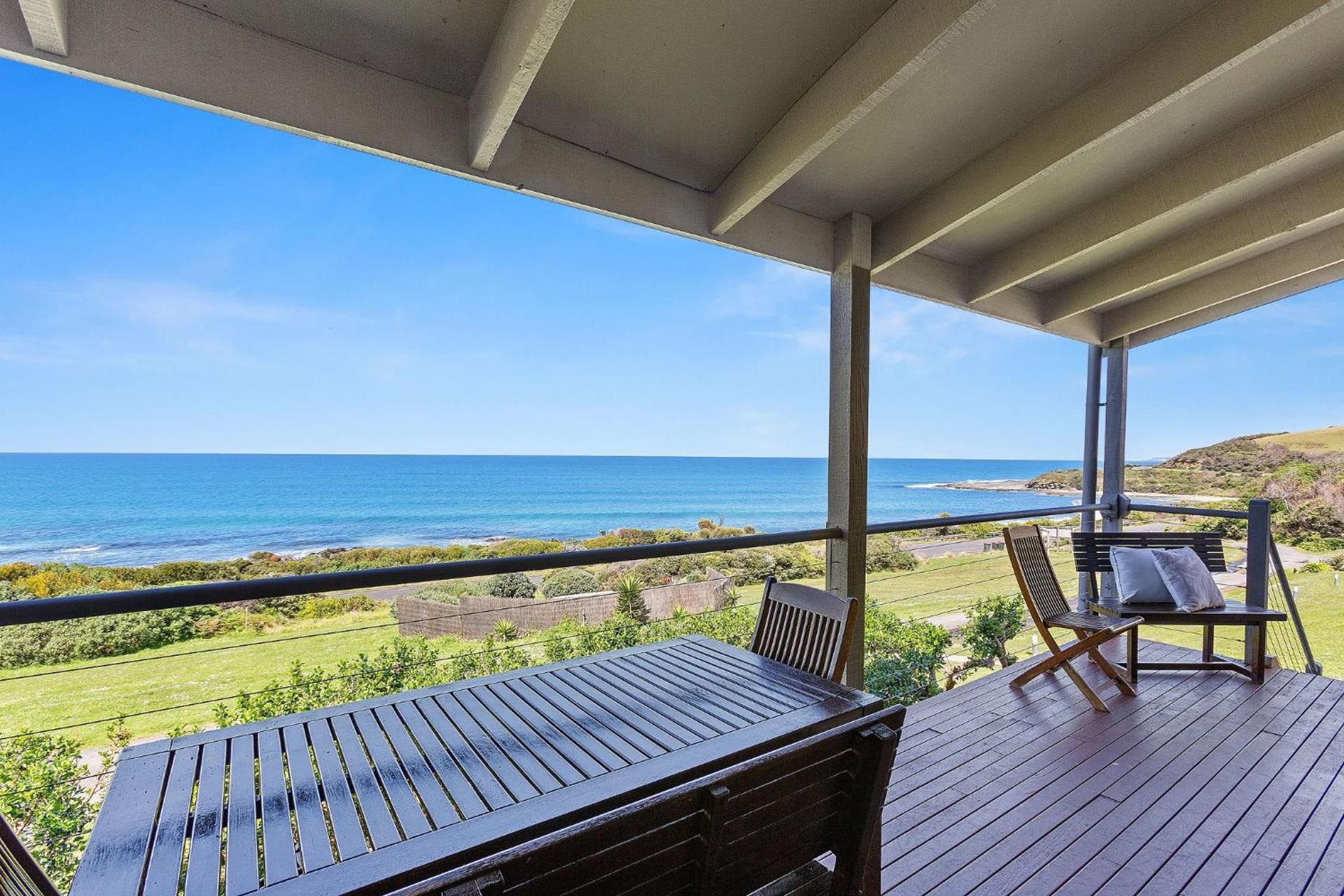 Spacious Two Bedrooms with Ocean View