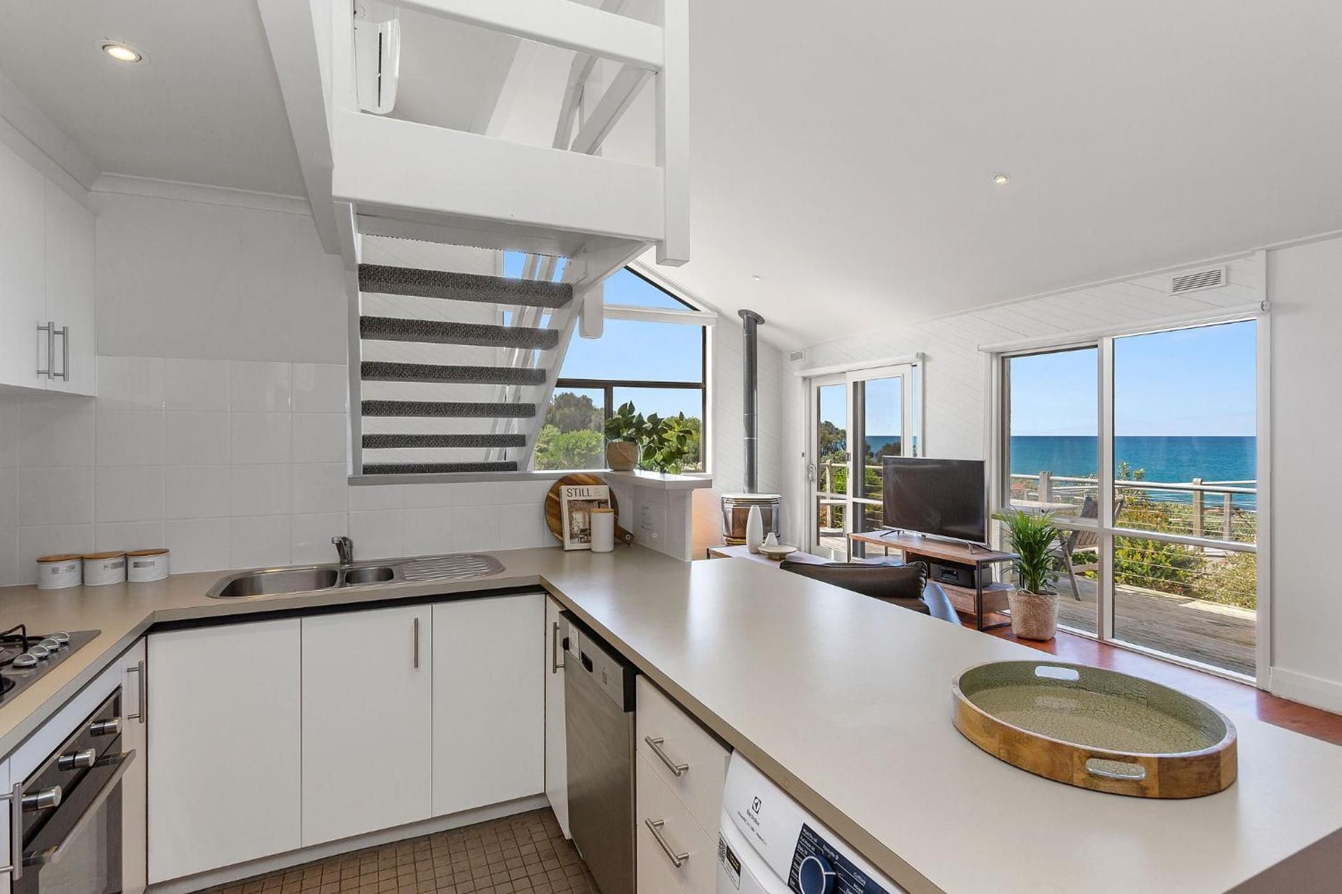 One-Bedroom Apartment with Sea View