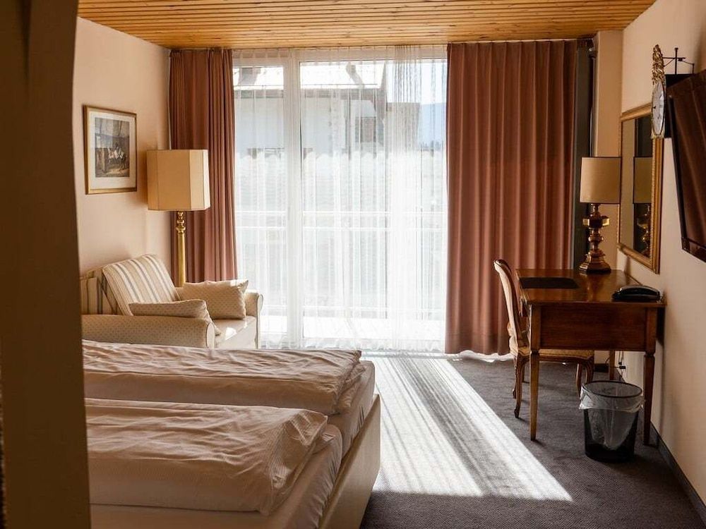 Hostel Flims Superior Double Room 4