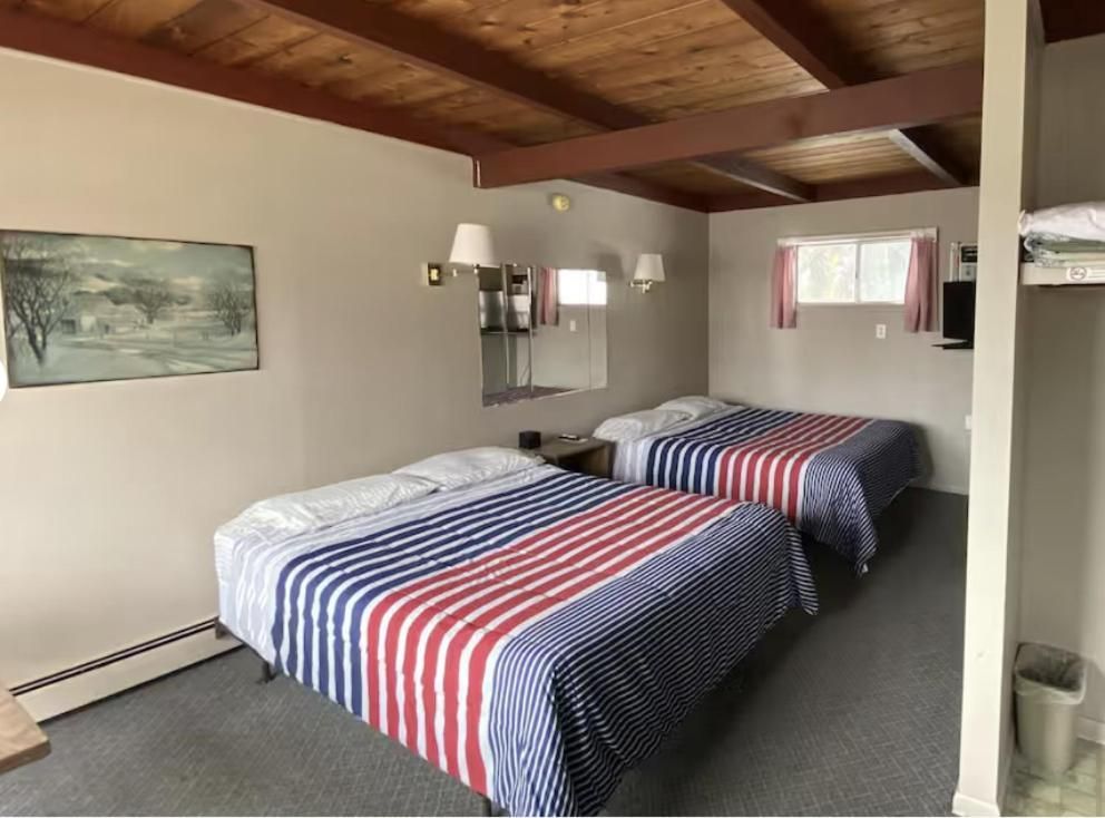 Deluxe Queen Room