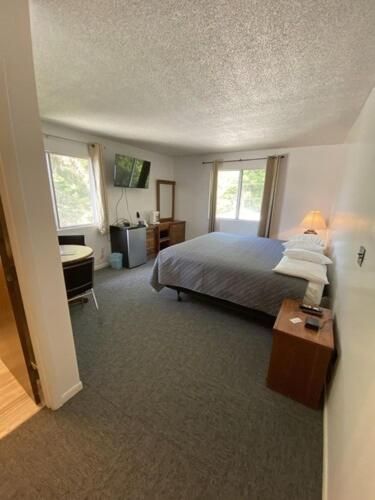 Superior King Suite