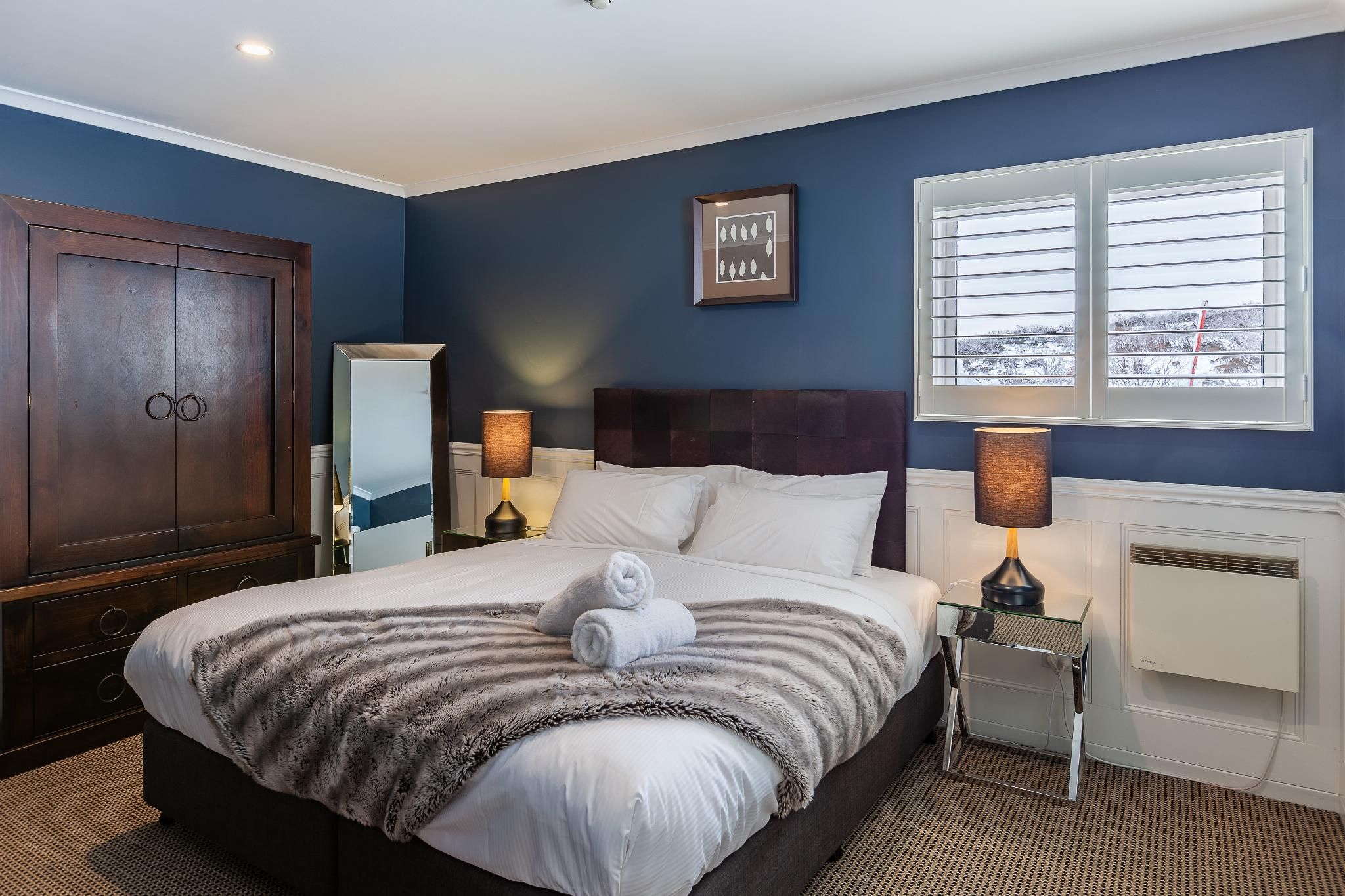One Bedroom Apartment
