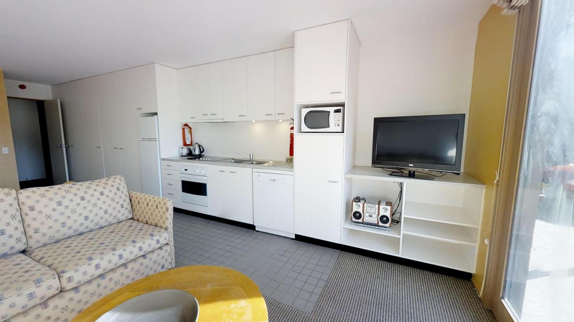 Studio (Sleeps 2)