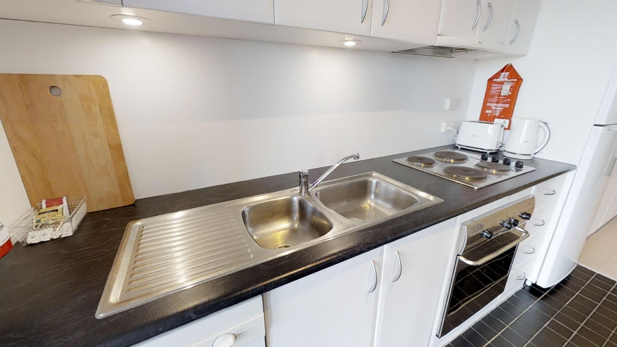 Two Studios - Sleeps 4