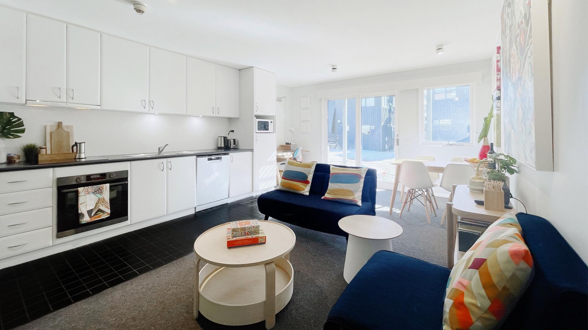 One-Bedroom Courtyard Apartment