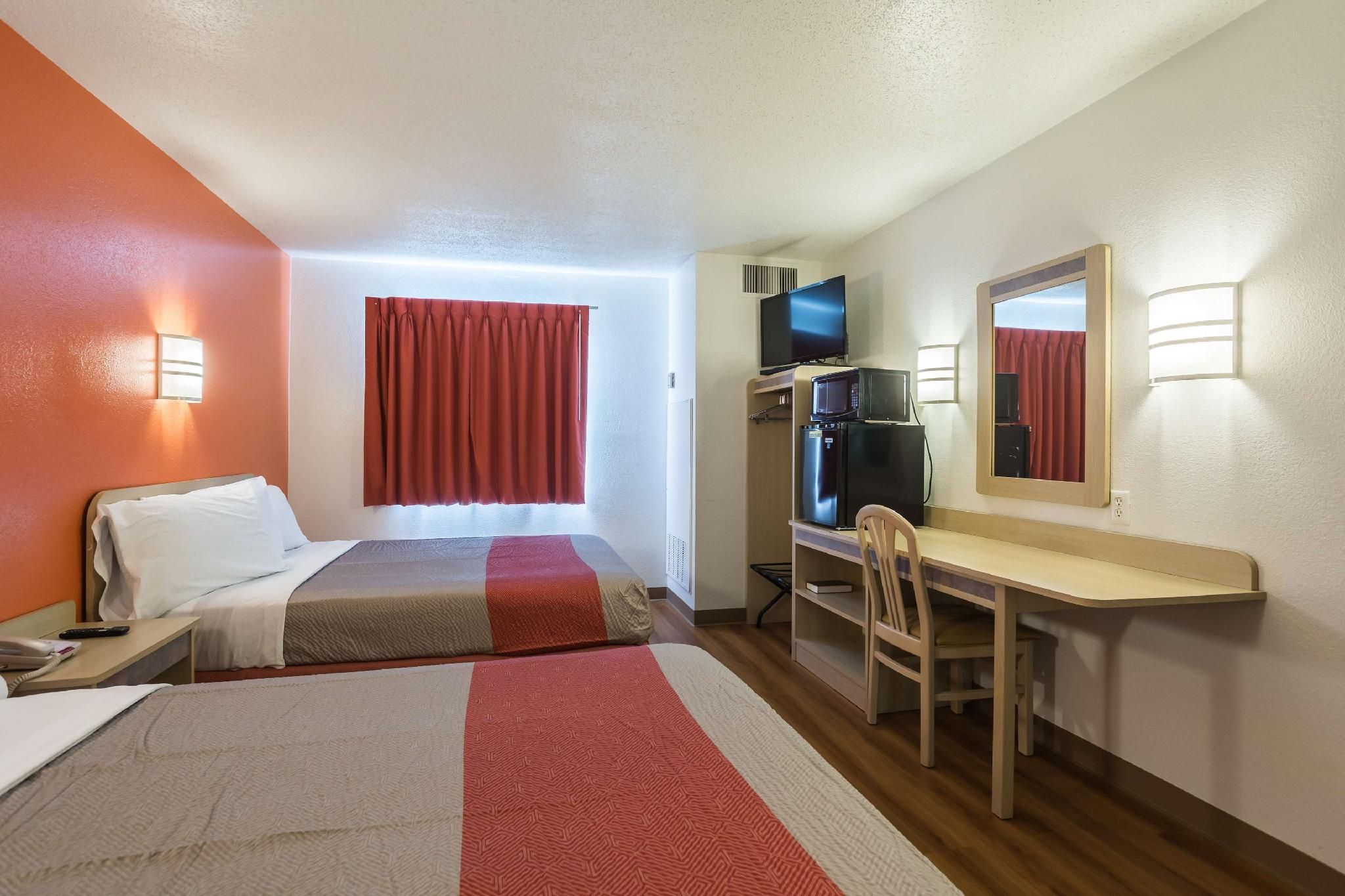 2 Queen Beds | Suite, Non-Smoking, Hot Tub