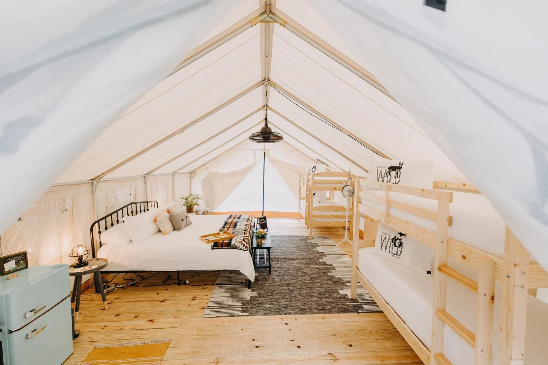 Tent (A)