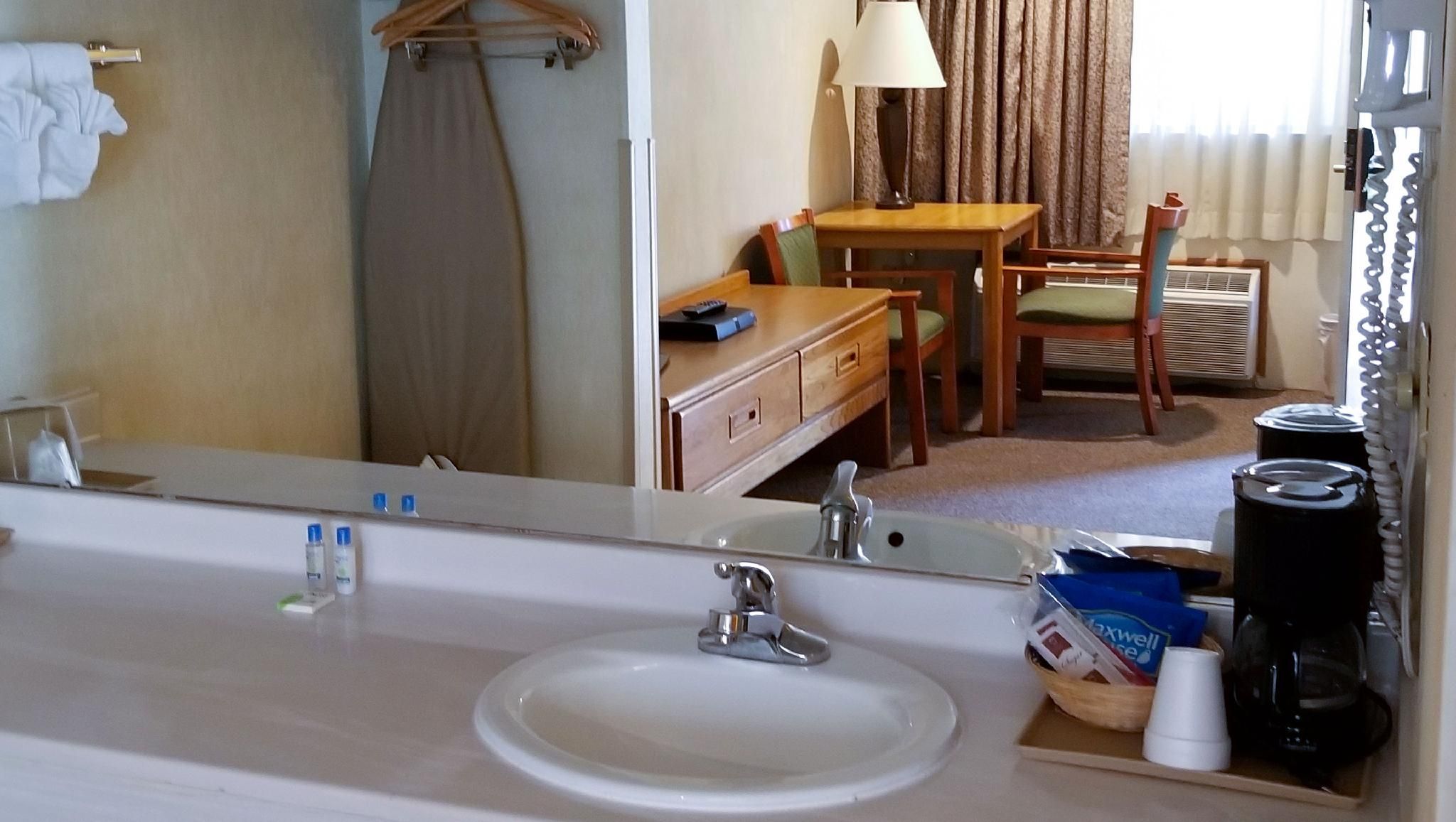 Magnuson Hotel Ely 1 King Bed Nonsmoking 3