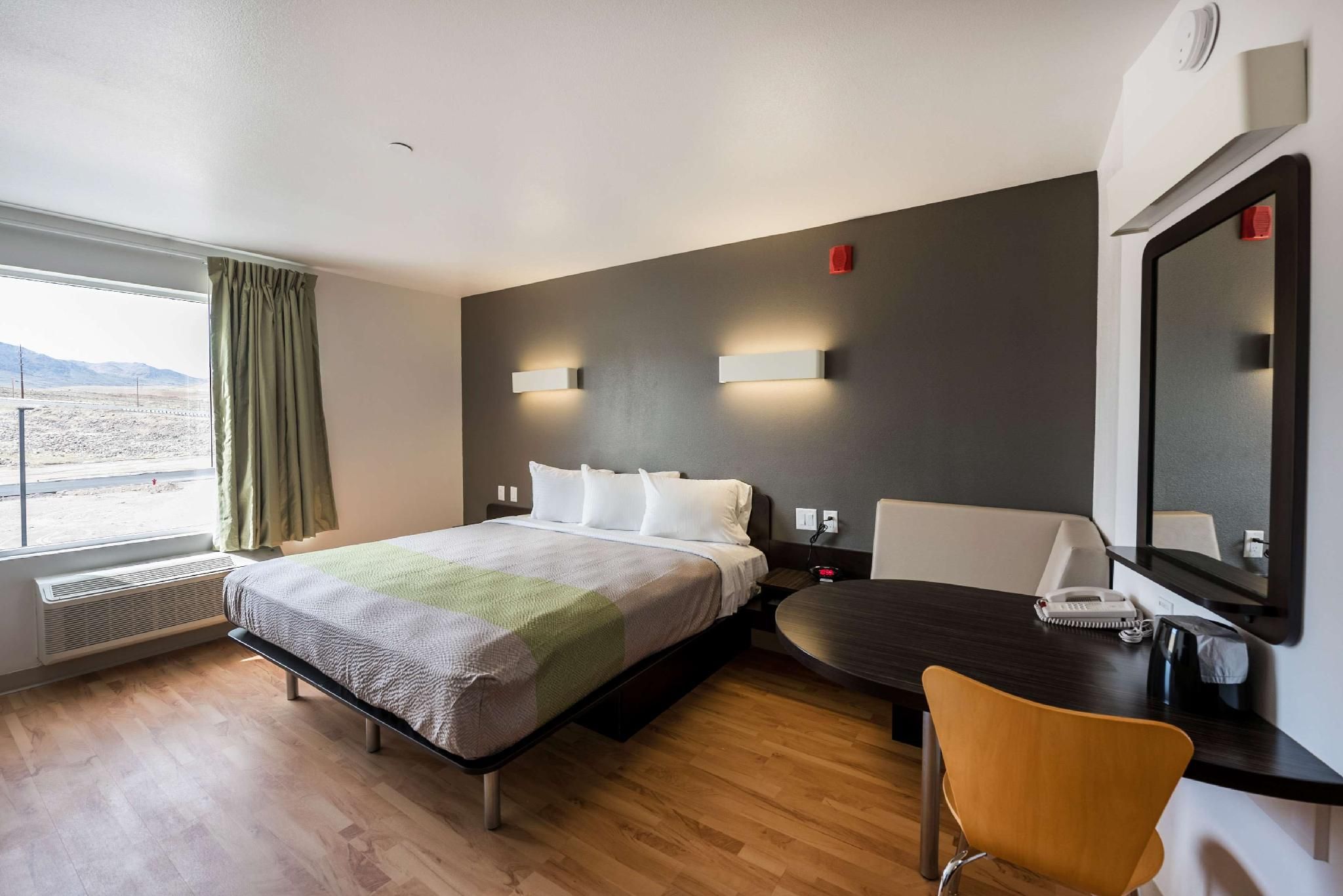 1 KING BED | SUITE, NSMK, KITCHEN, SOFA-BED