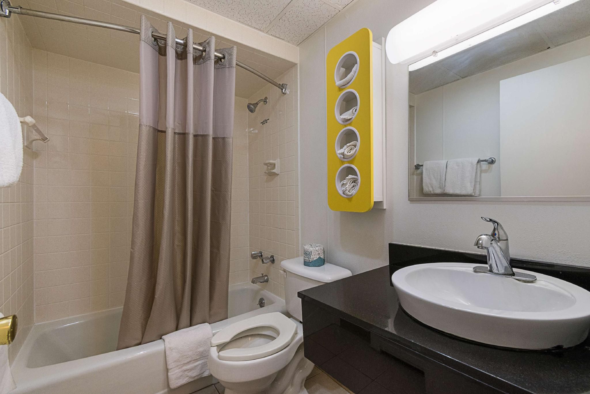 2 Queen Beds | Non-Smoking