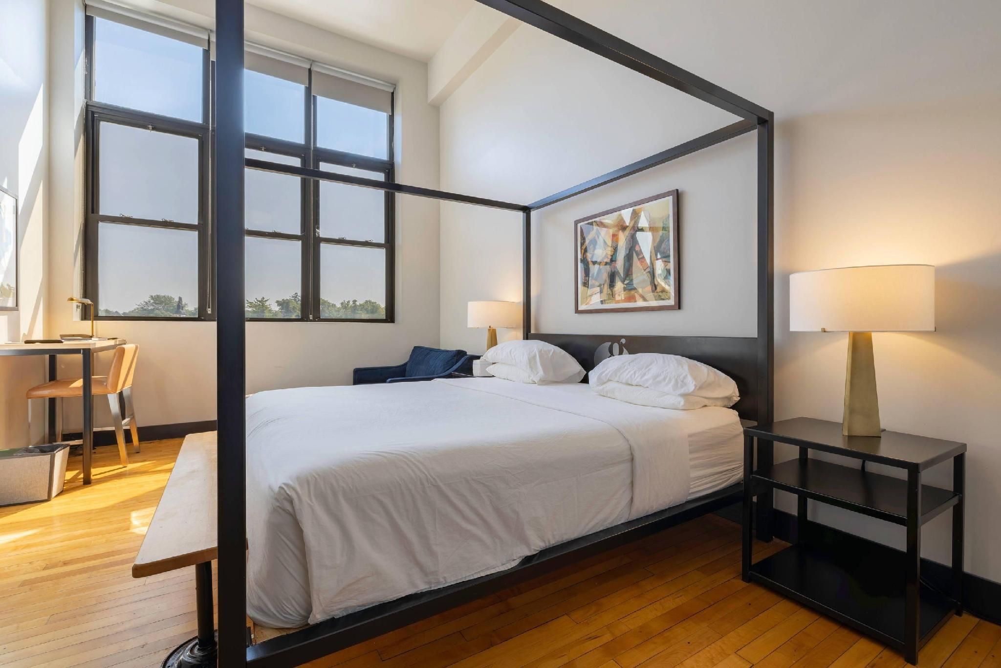 1 King Bed, Non- smoking