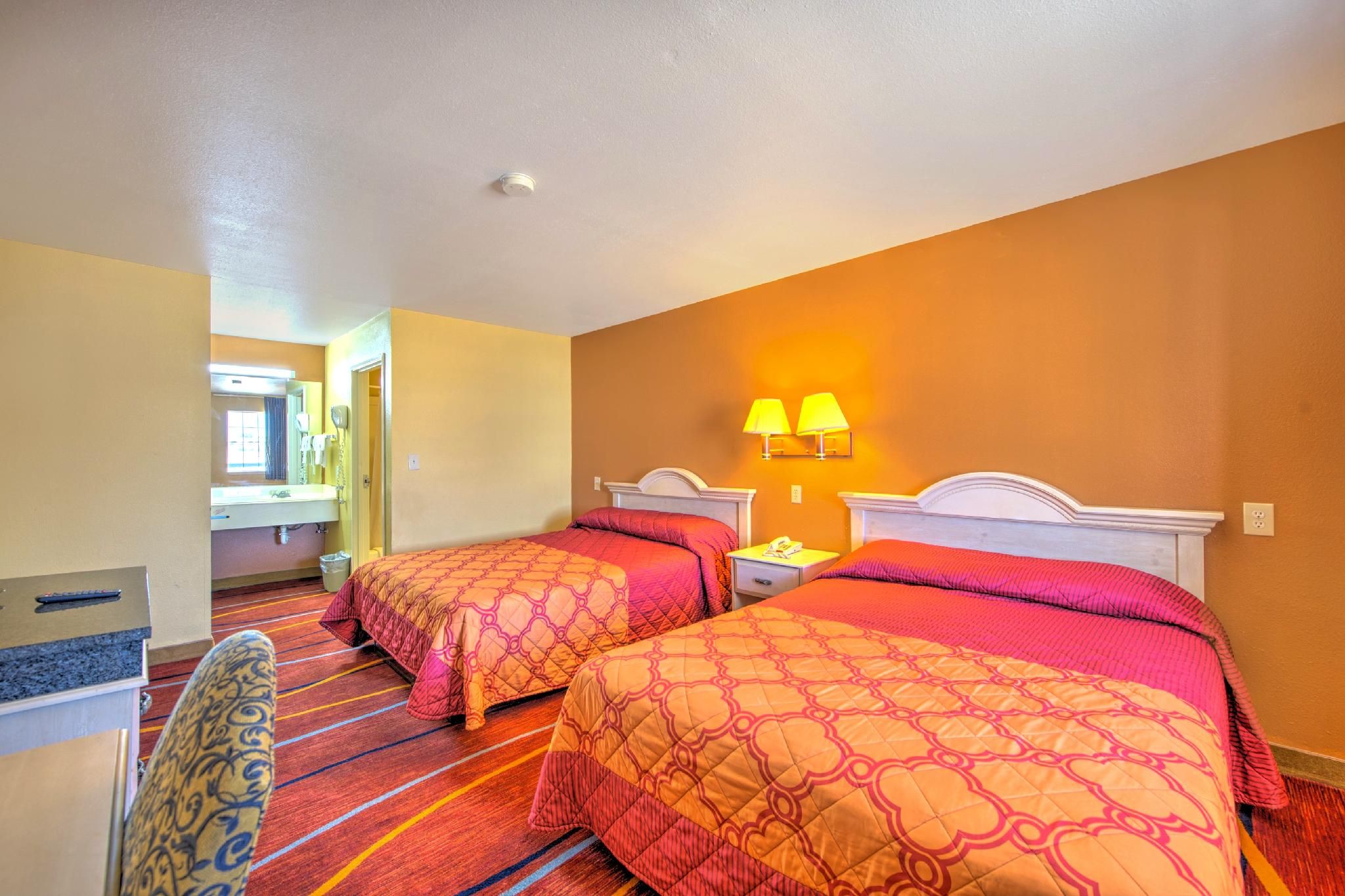 2 Queen Beds Suite - Smoking