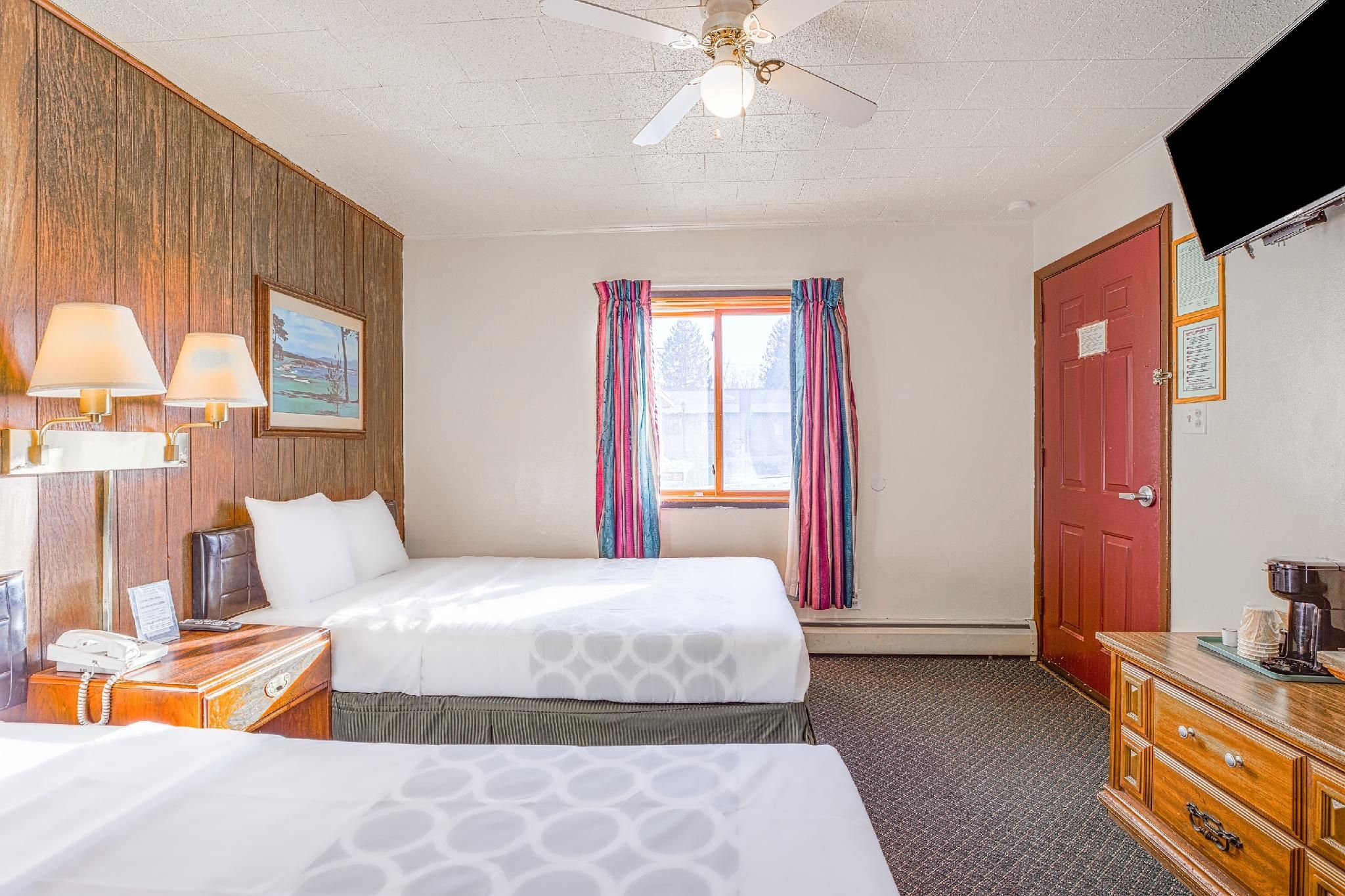 4 Full Beds