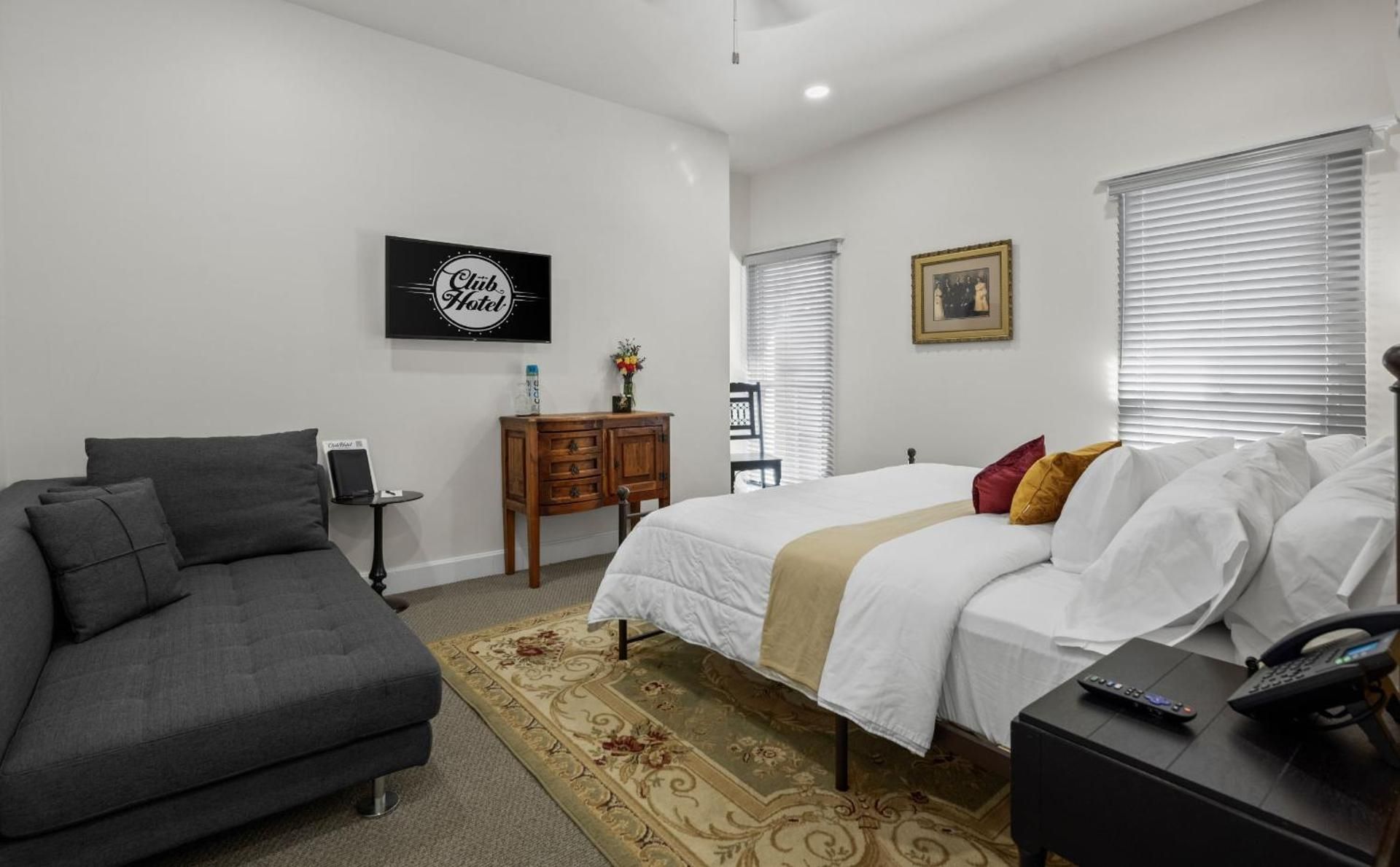 Club Hotel King Bed 2