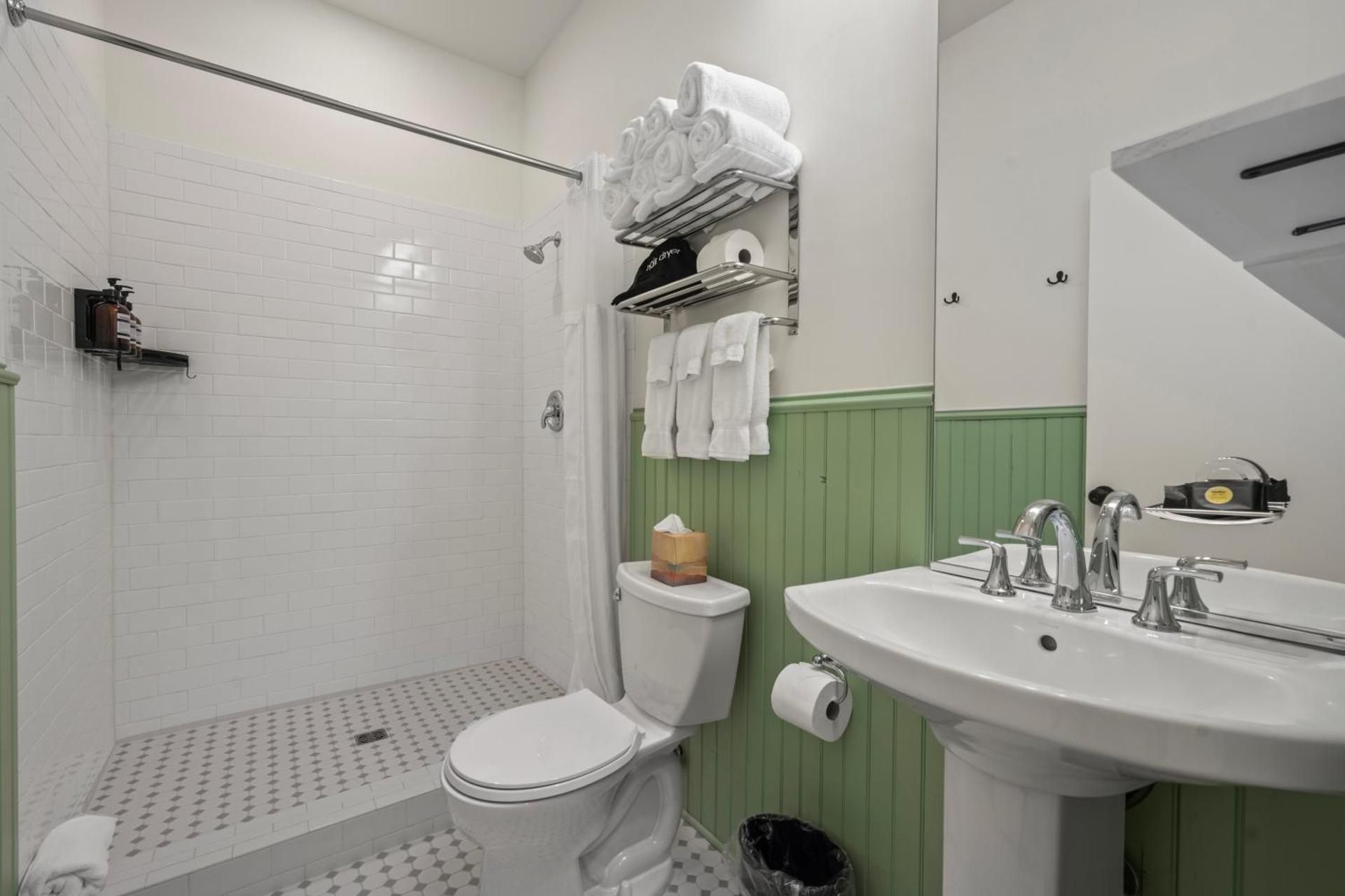 Club Hotel King Bed 3