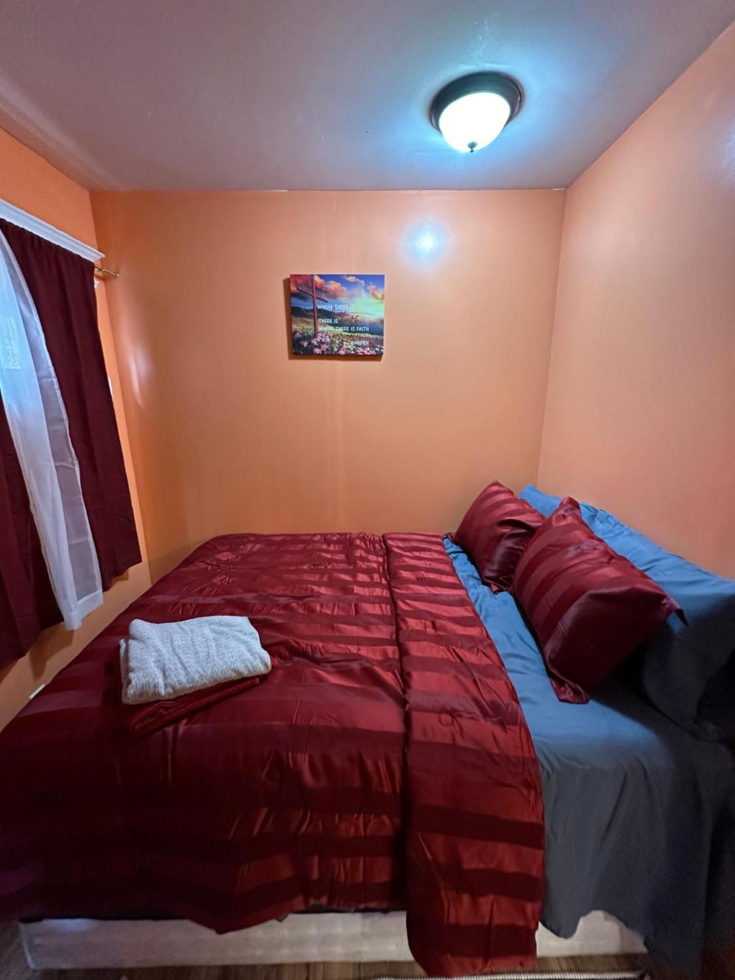 Queen Room with Shared Bathroom