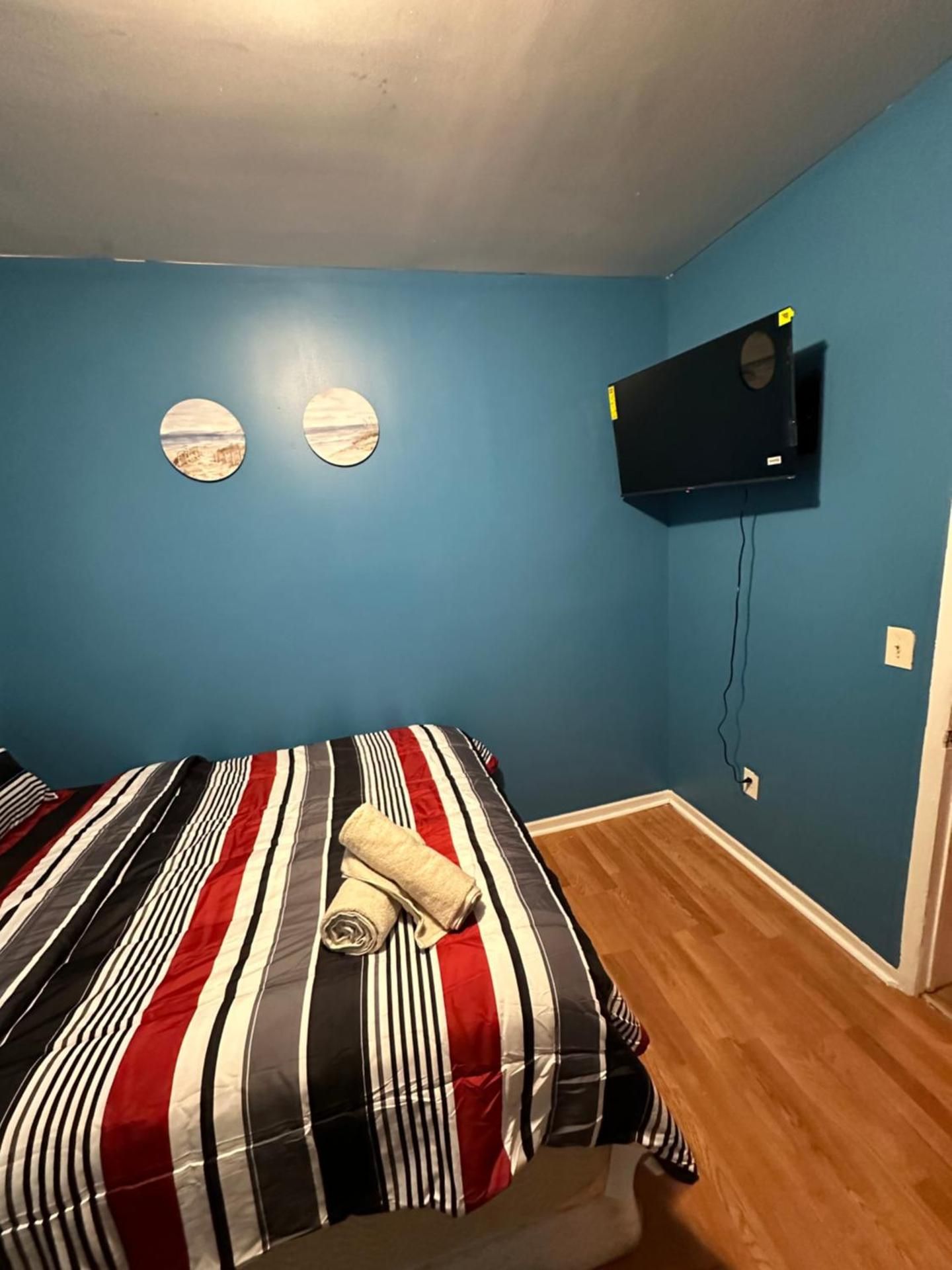 Standard Double Room with Shared Bathroom