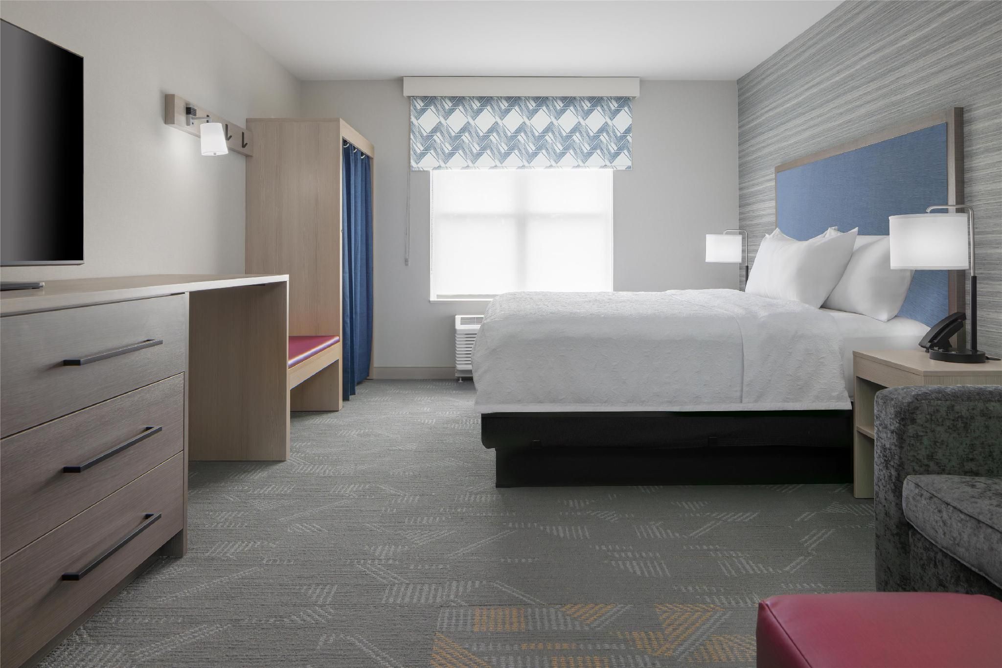 1 King Bed Studio Suite