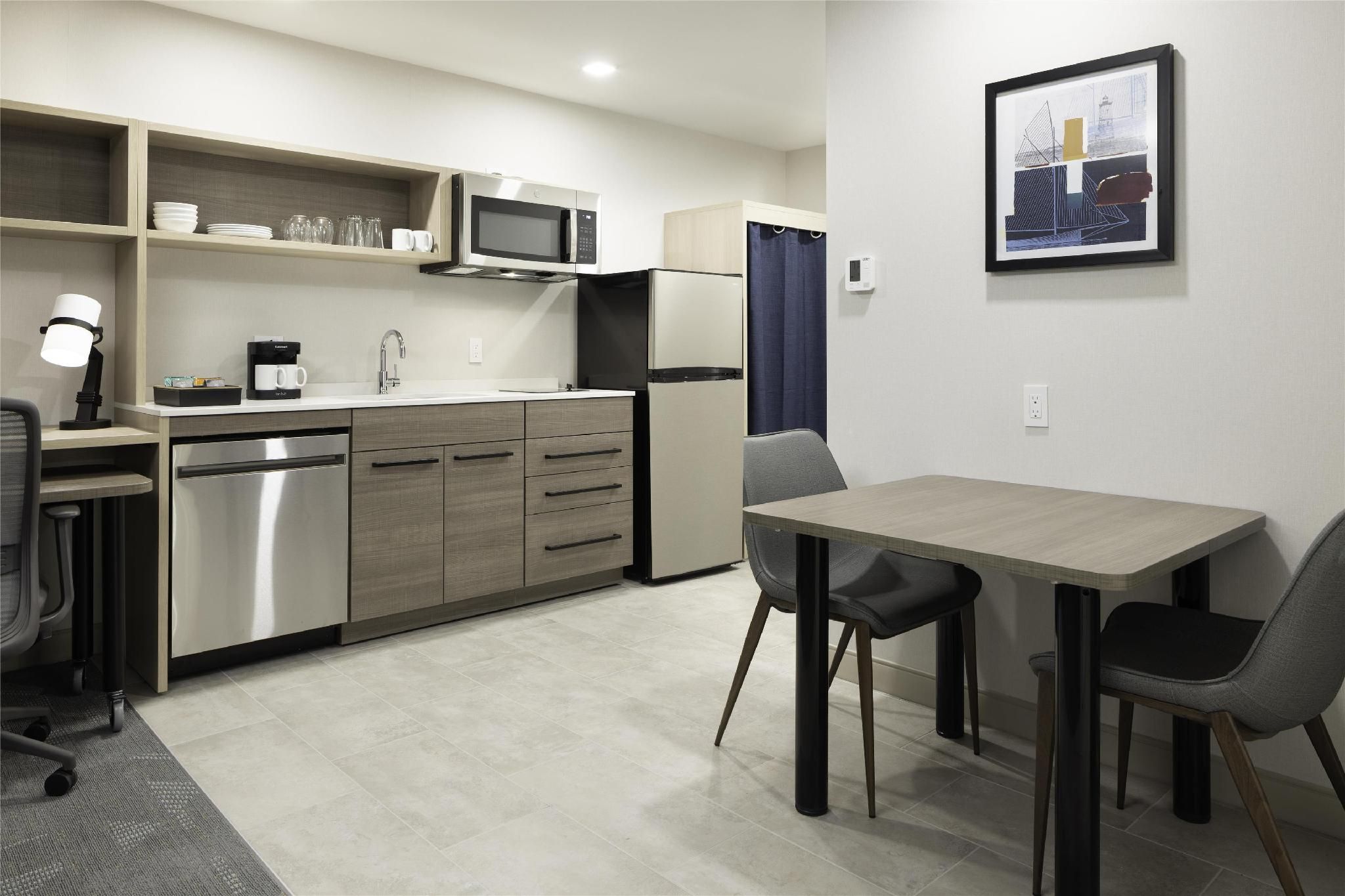 1 King Bed Hearing Accessible 1 Bedroom Suite