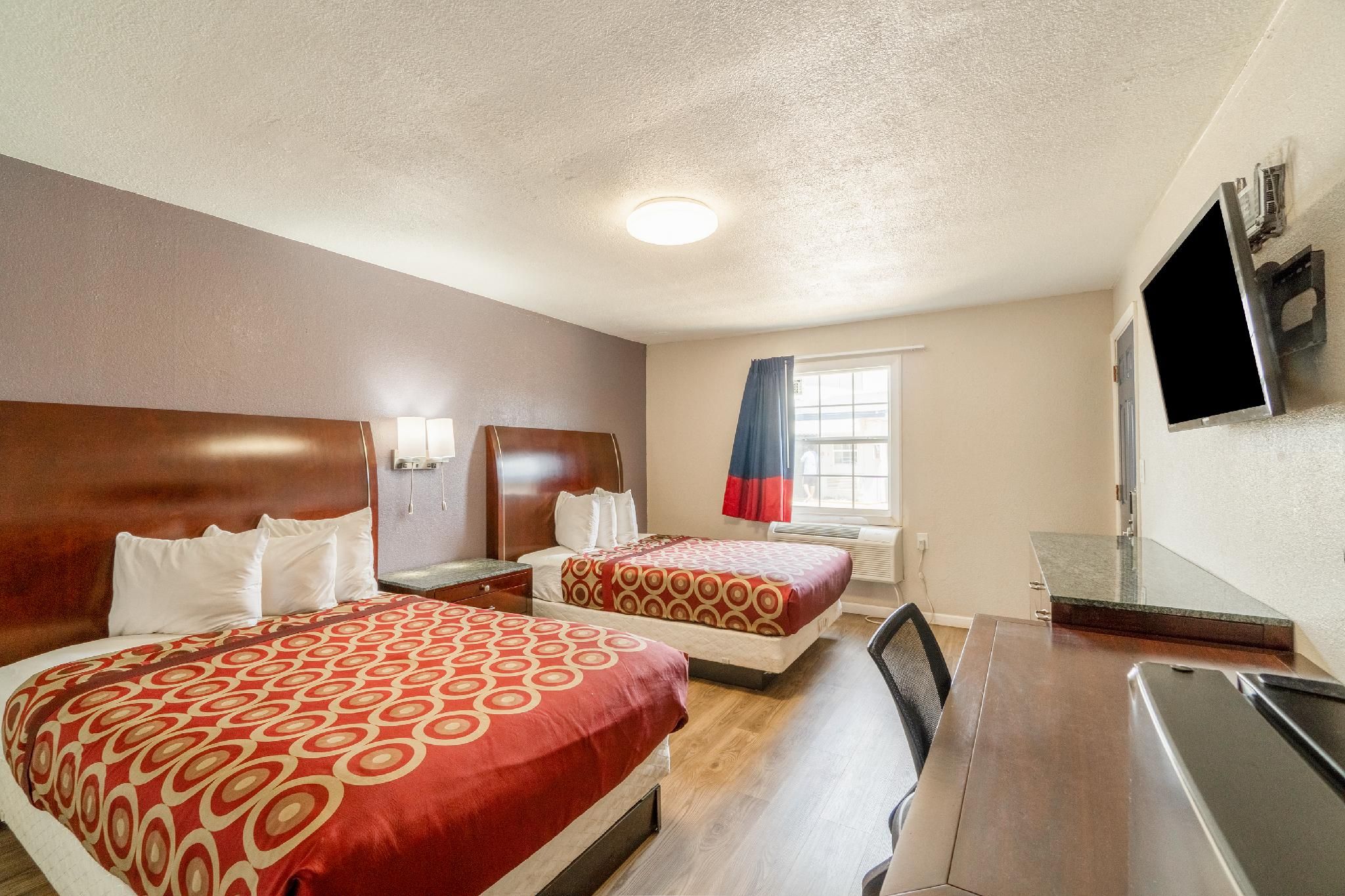 2 Full Beds Non-Smoking