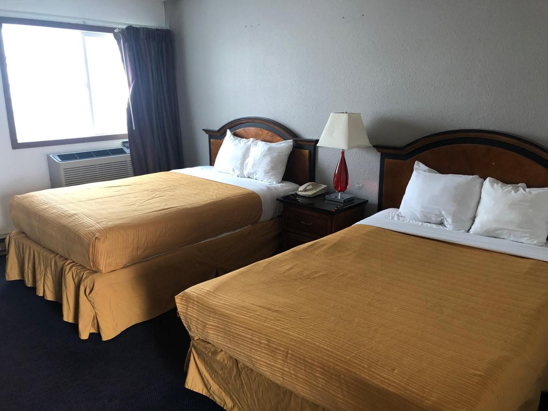 Deluxe King Room - Non-Smoking