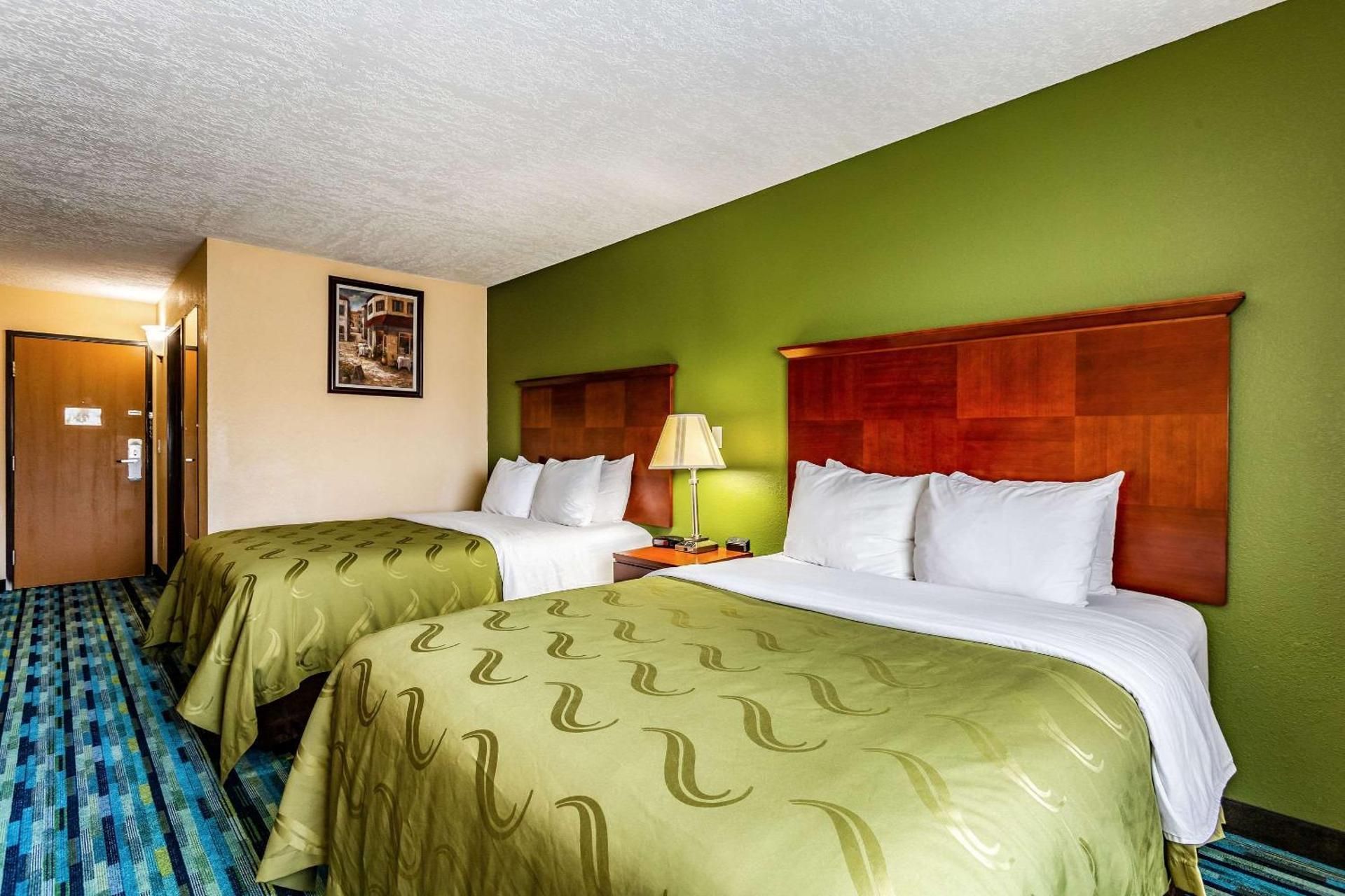 Queen Room with Two Queen Beds - Non-Smoking