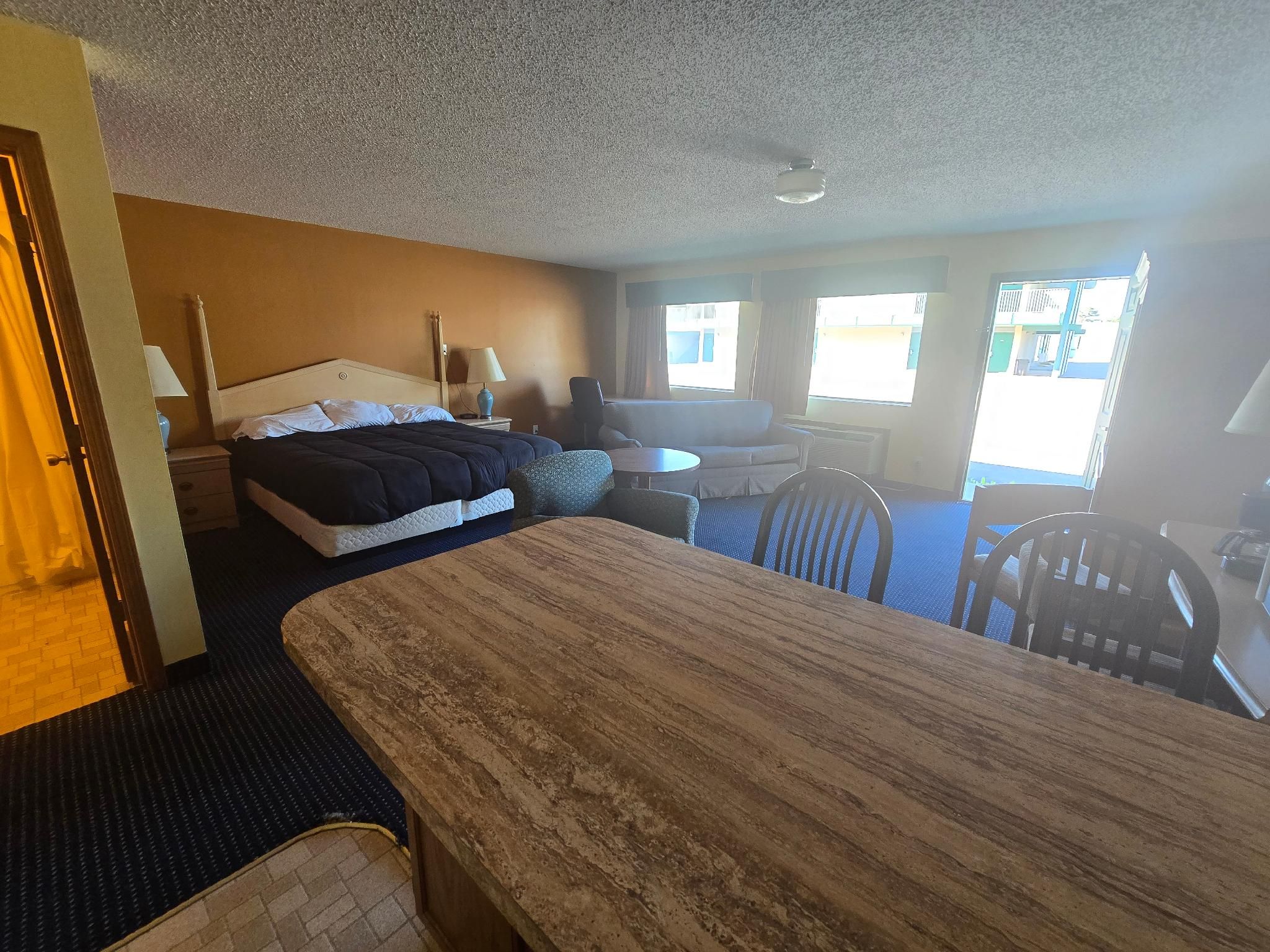 Whirlpool Room