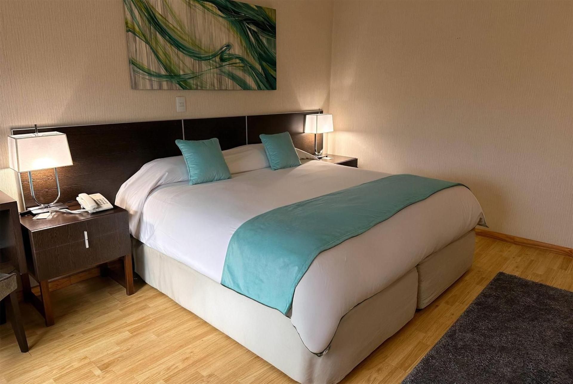 1 King Bed or 2 Single Beds, Junior Suite, Non-Smoking