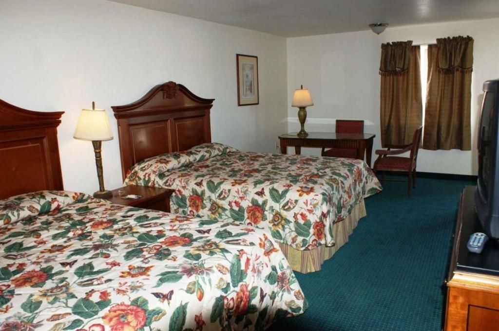 Queen Room with Two Queen Beds
