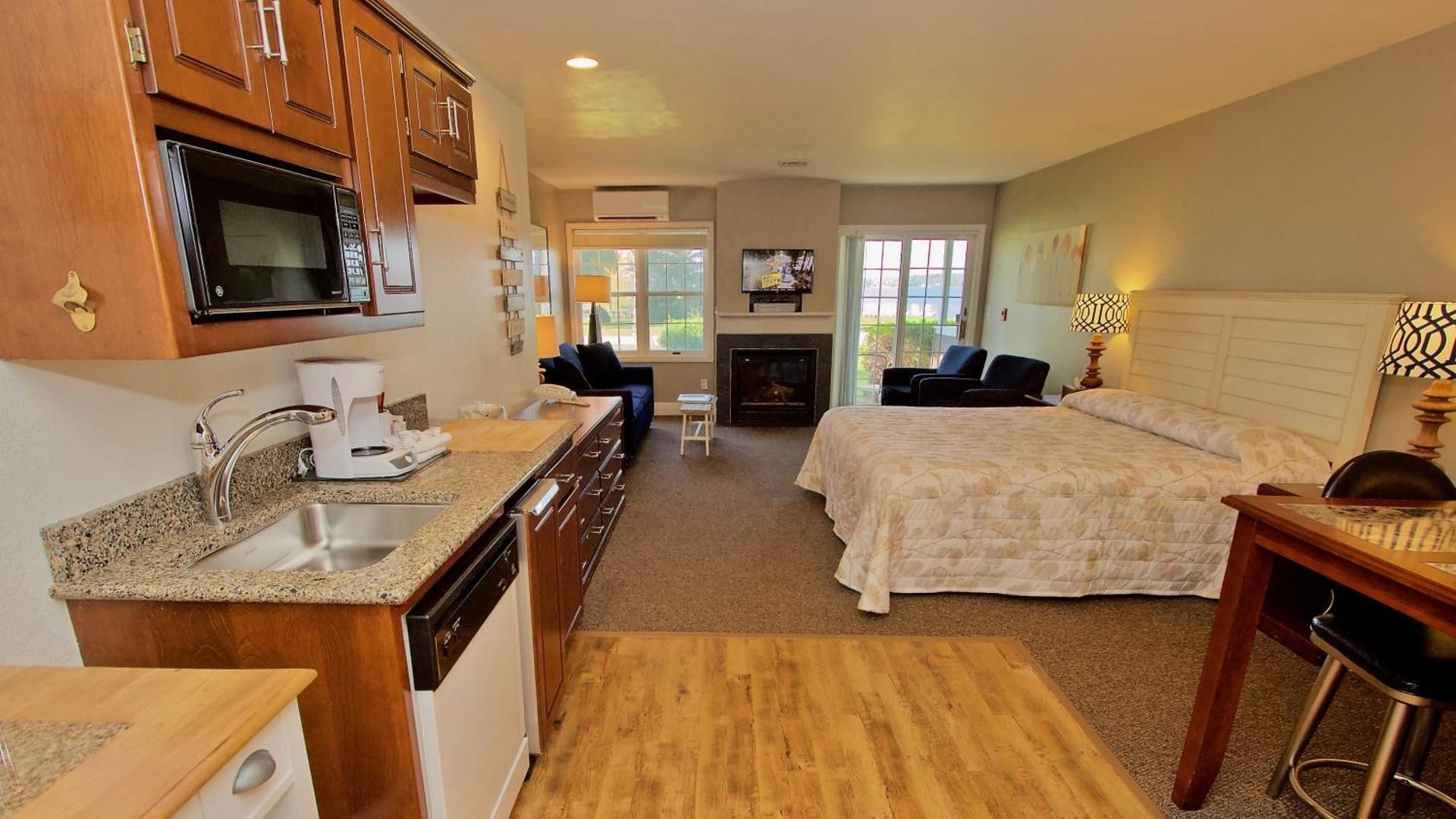 King Room with Lake View