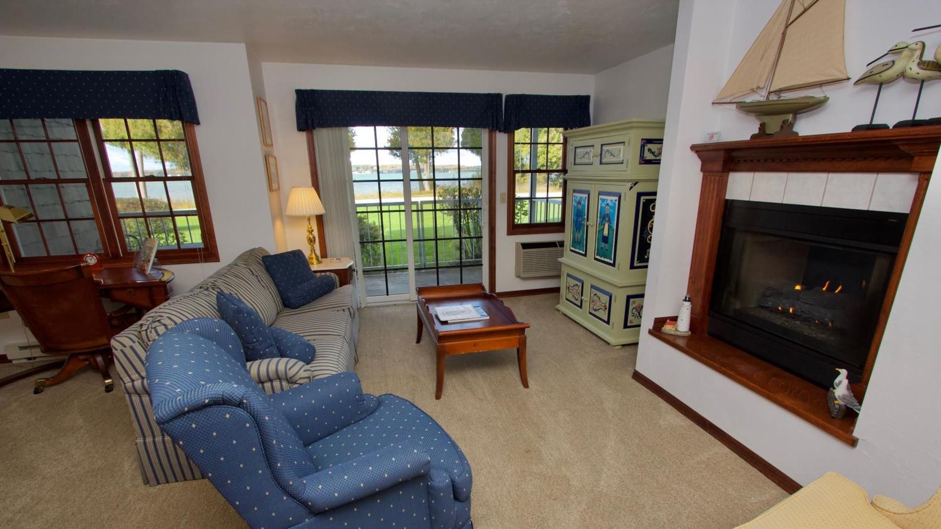 Superior King Suite
