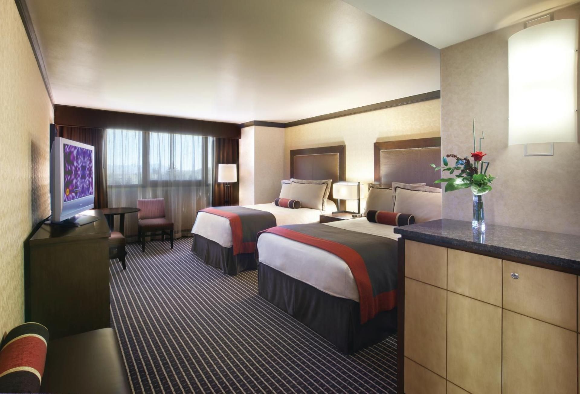 Cactus Petes Resort Tower Deluxe Two Double Smoking