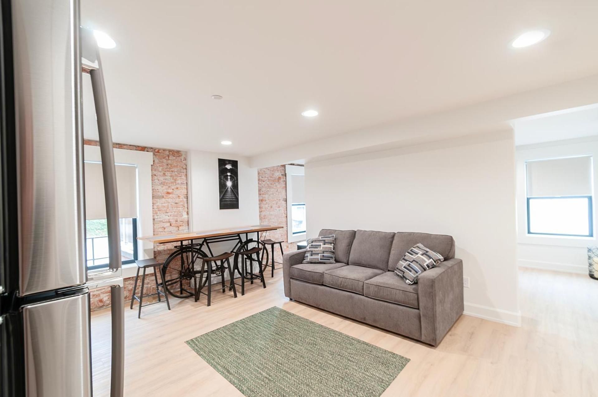King Studio with Sofa Bed