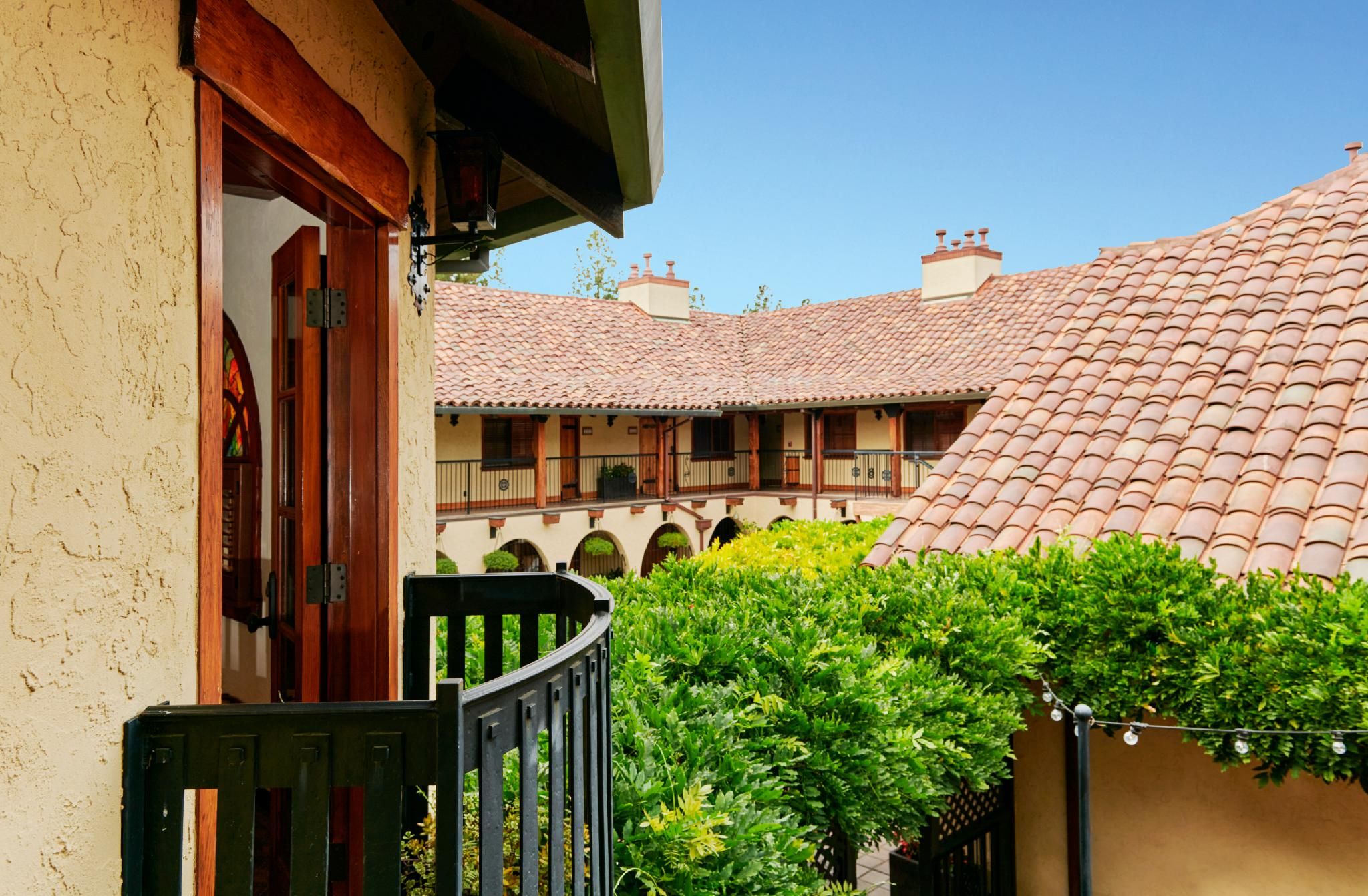 Rancho Caymus Inn One Bedroom Suite 2