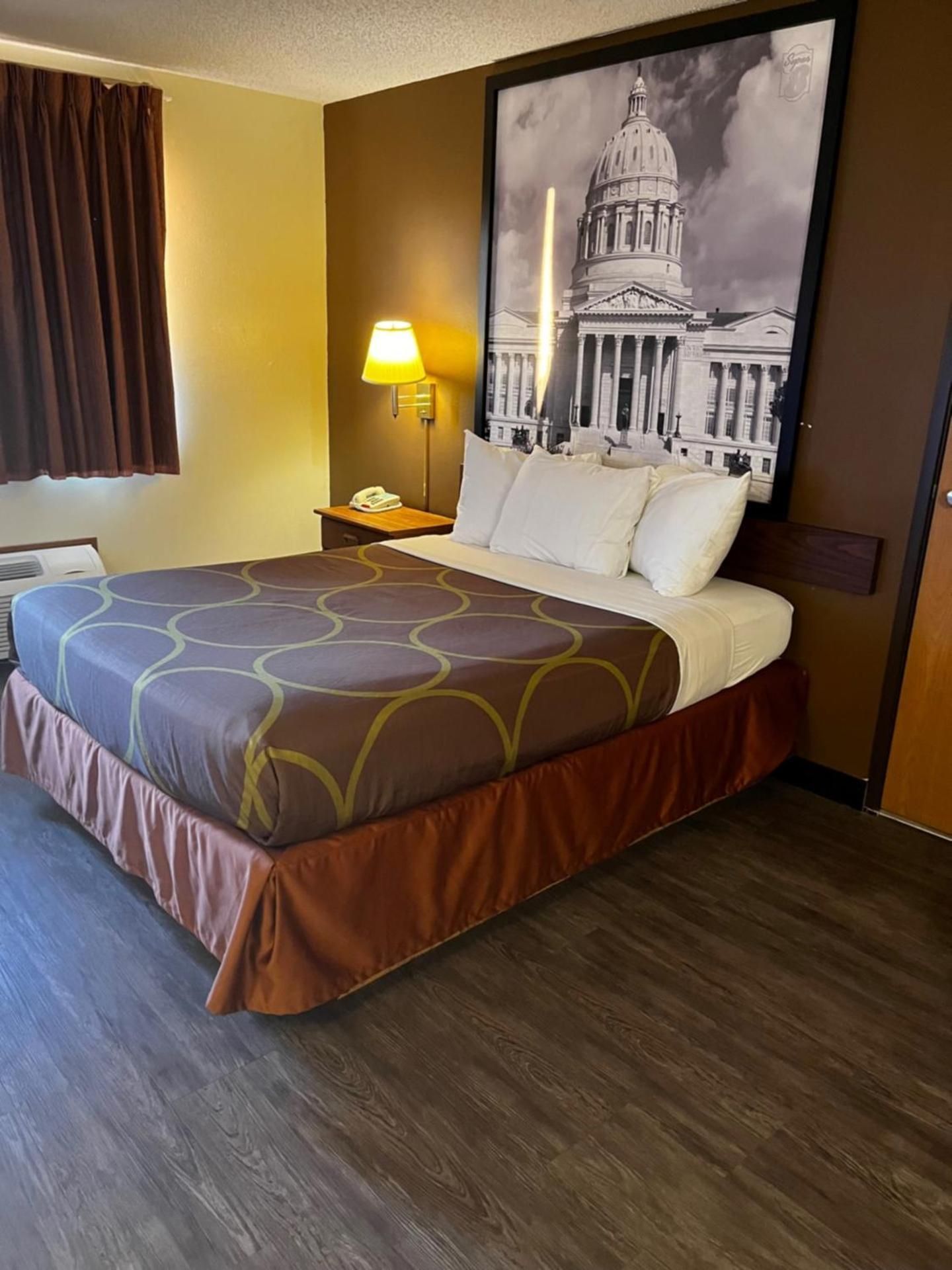 Super 8 by Wyndham Smithville/Kansas City 1 Queen Bed Accessible Room Non-Smoking 2