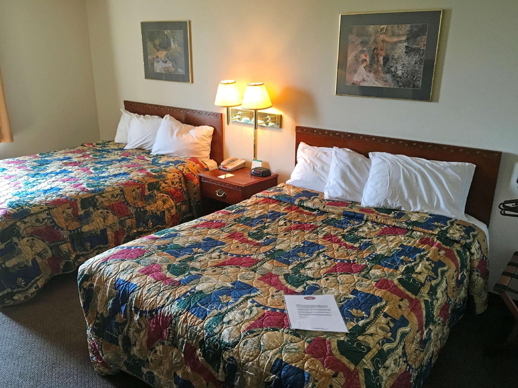 2 Queen Beds Non-Smoking