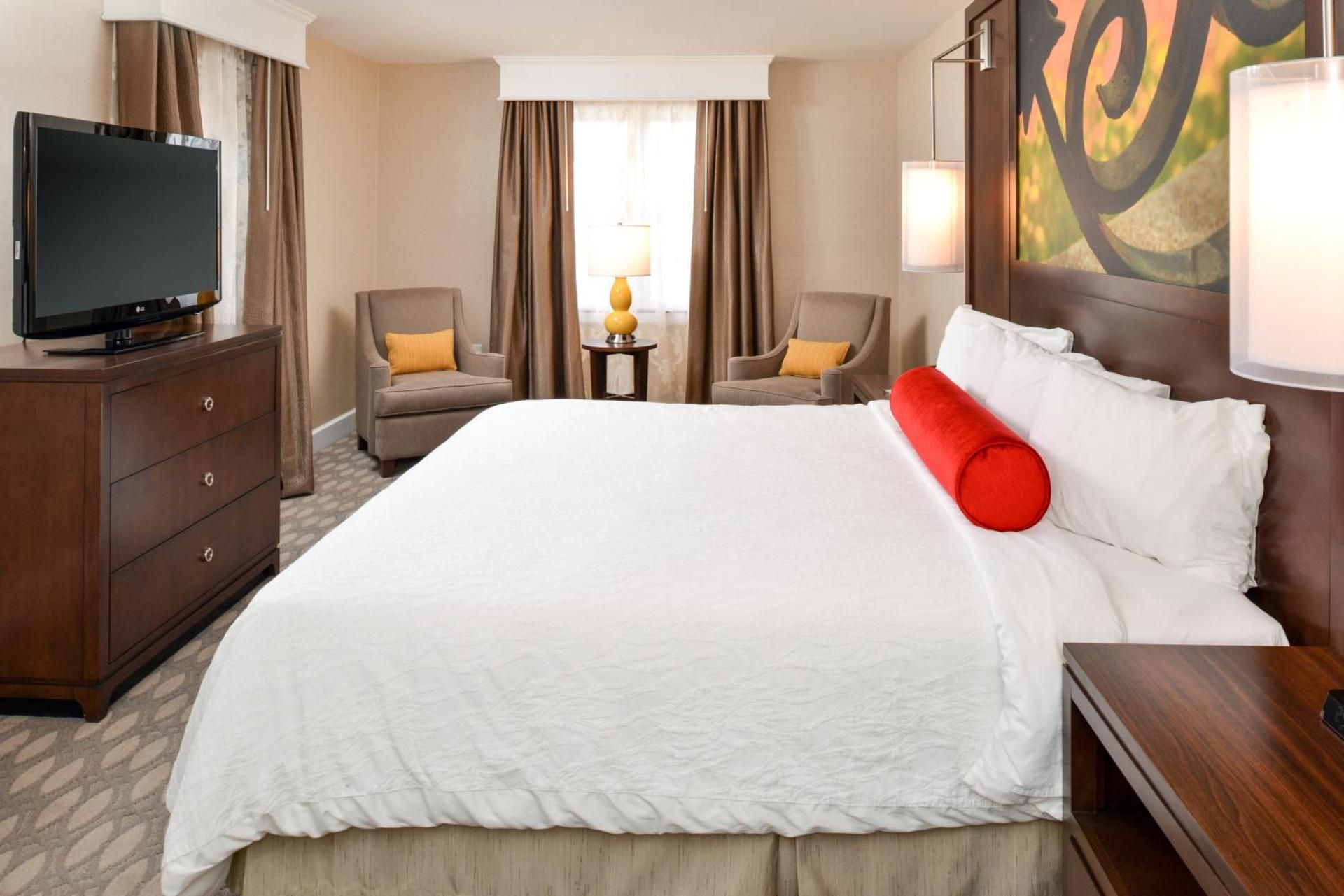 Deluxe King Room