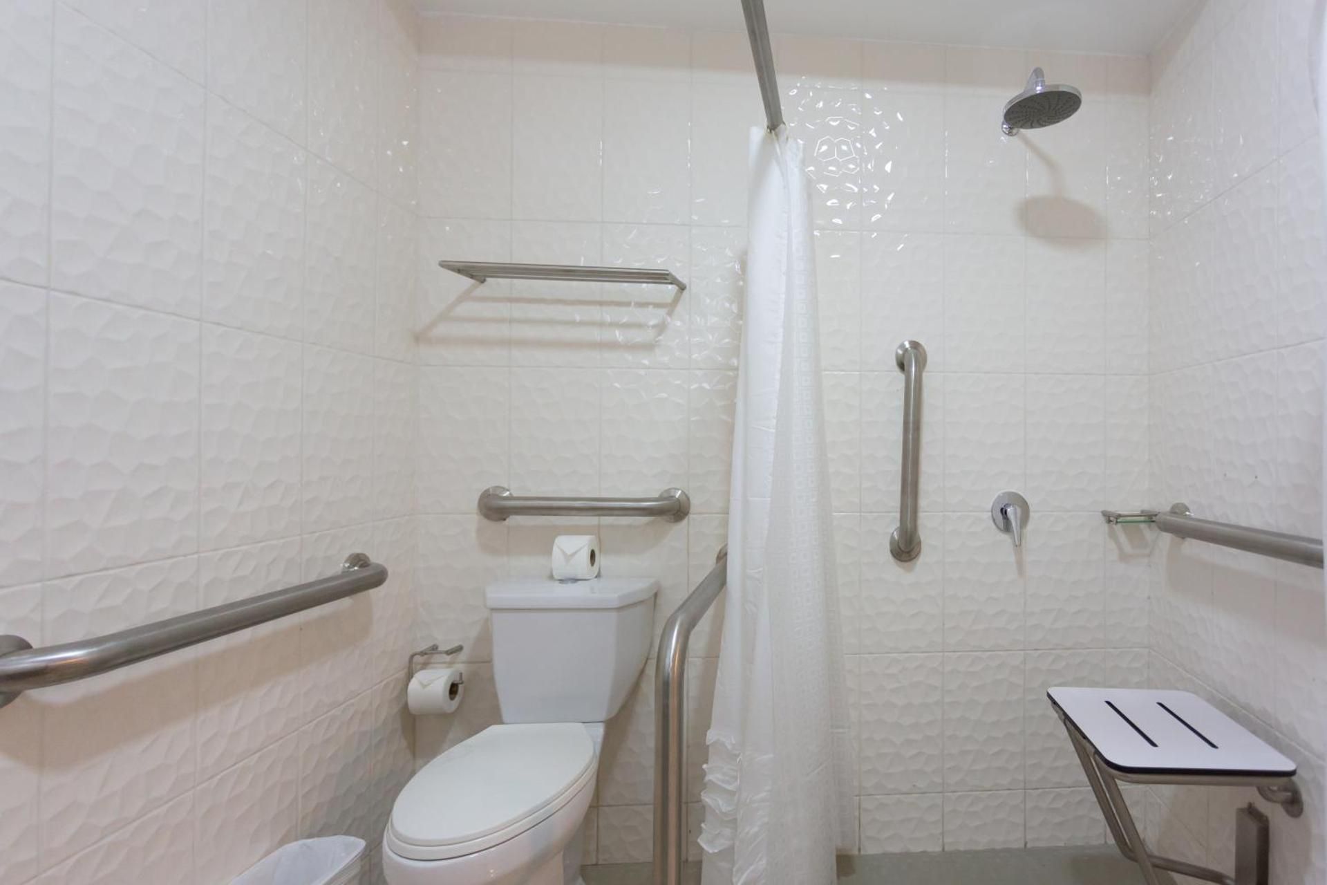 Twin Room with Two Single Beds, Mobility Accessible Room and Roll-In Shower, Non-Smoking