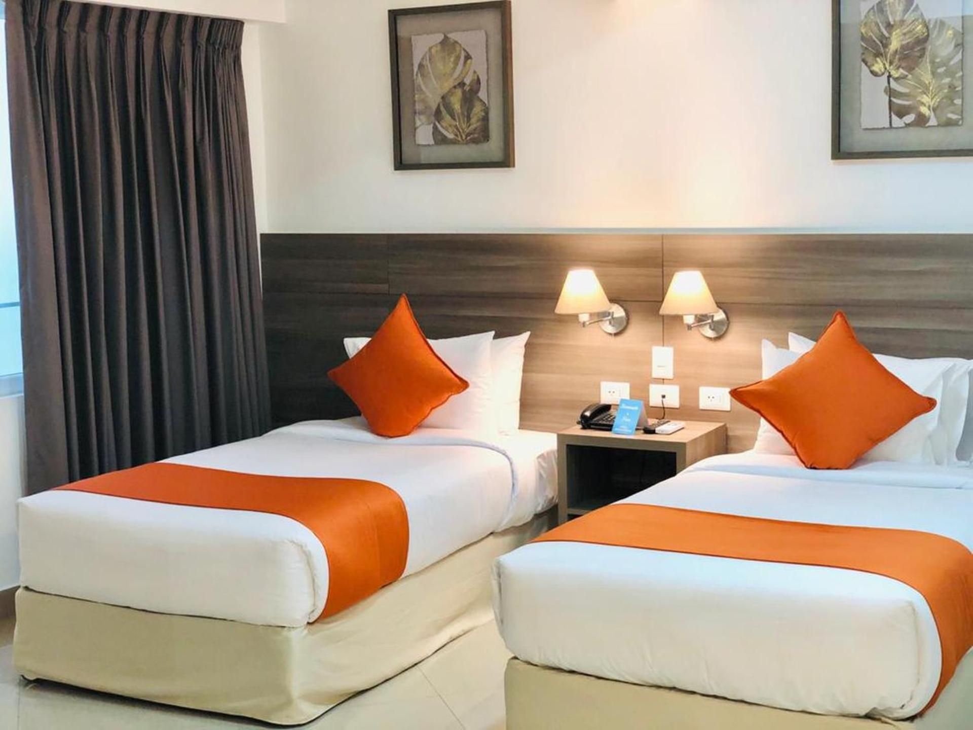 Twin Room with Two Single Beds, Mobility Accessible Room and Roll-In Shower, Non-Smoking