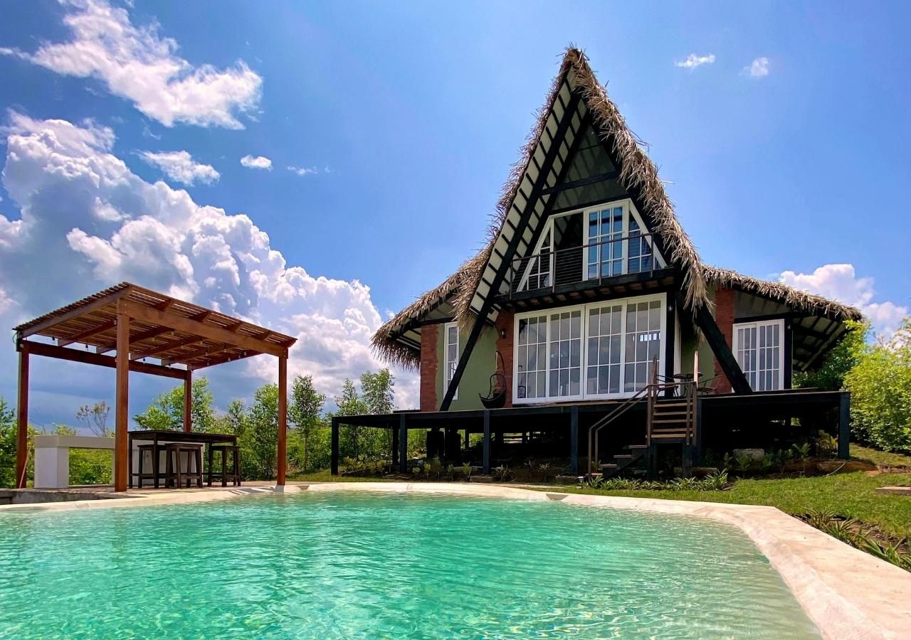 Grand Pool Villa