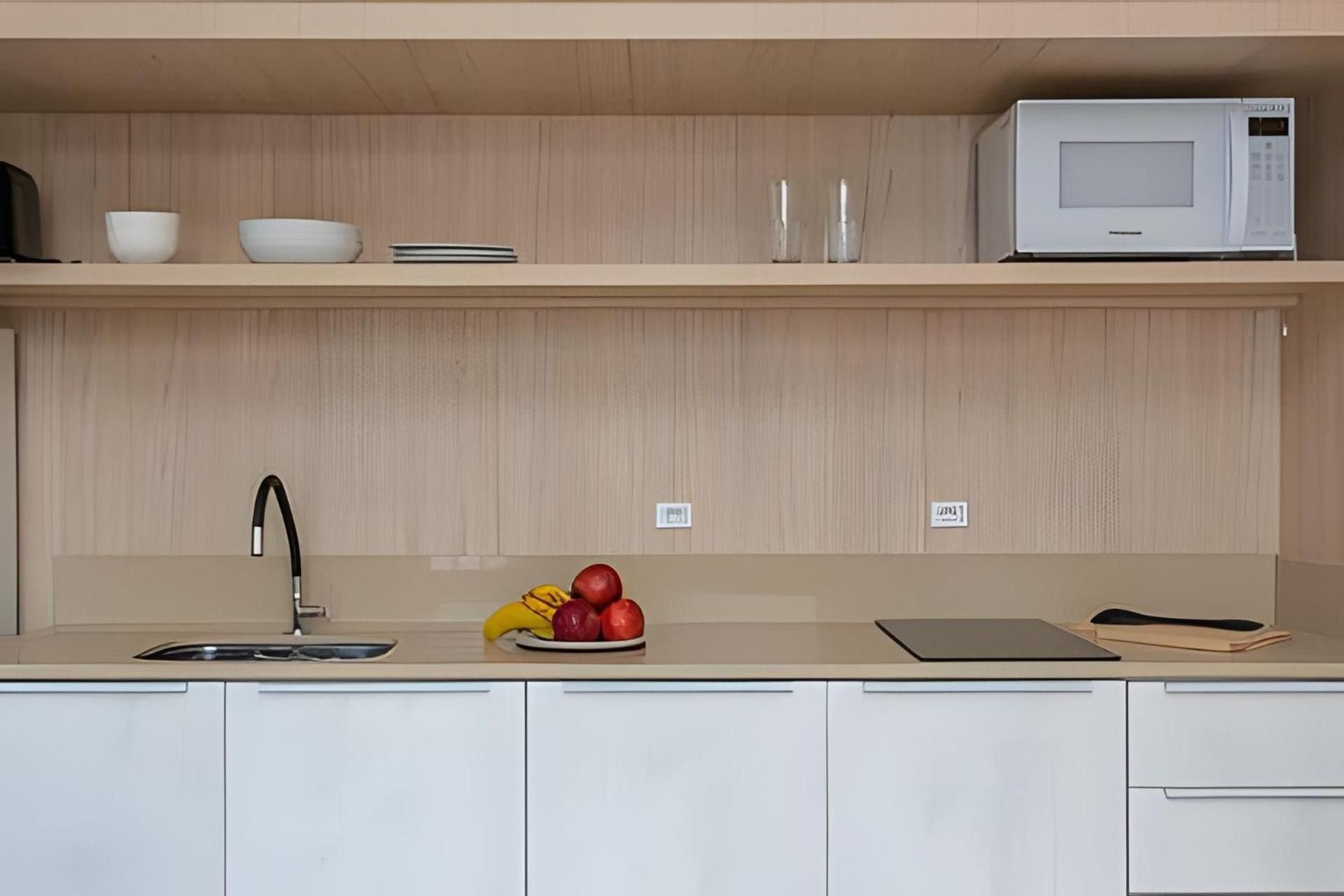 One-Bedroom Deluxe Apartment