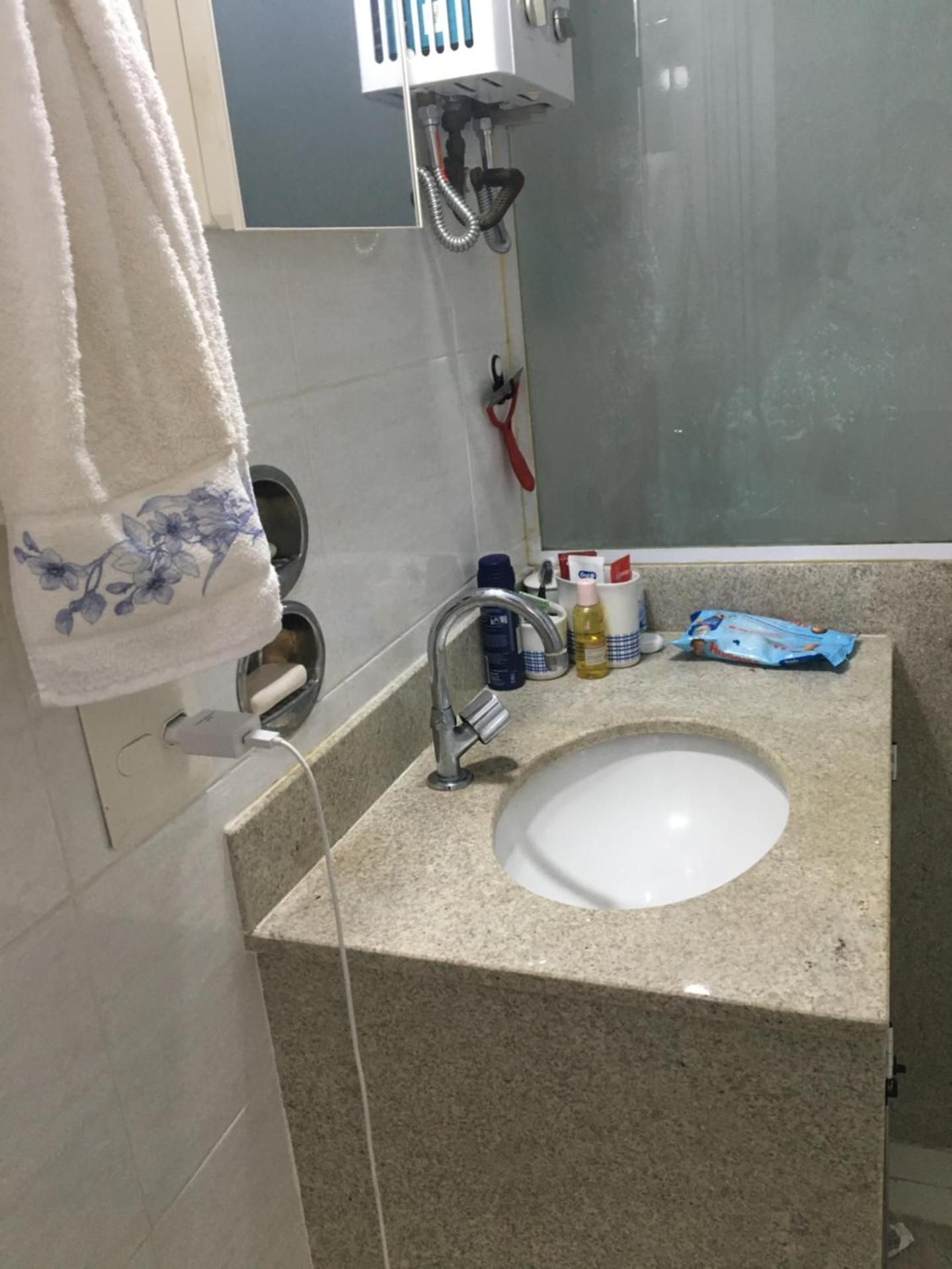 Single Room with Shared Bathroom