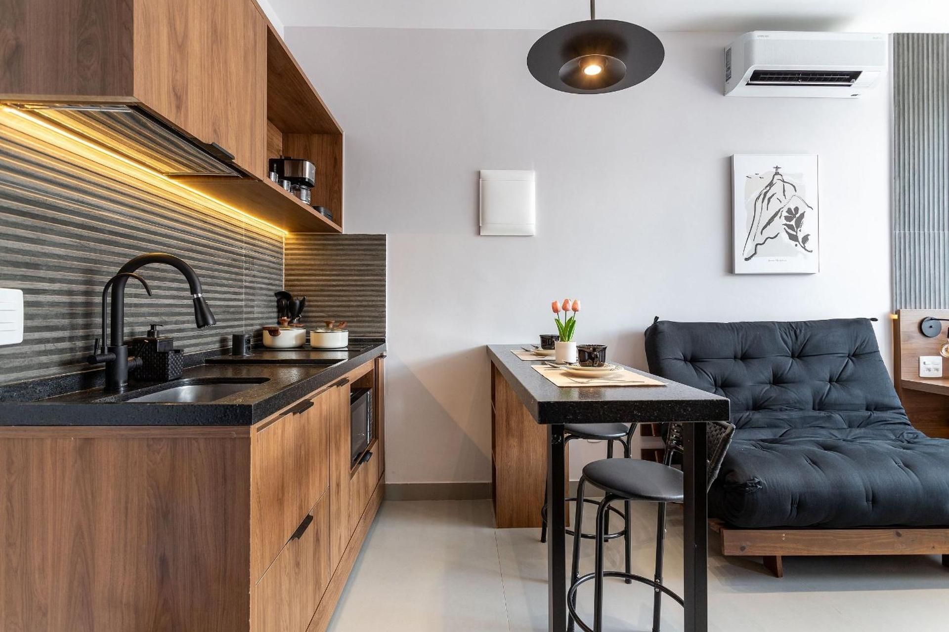 Apartment with City View