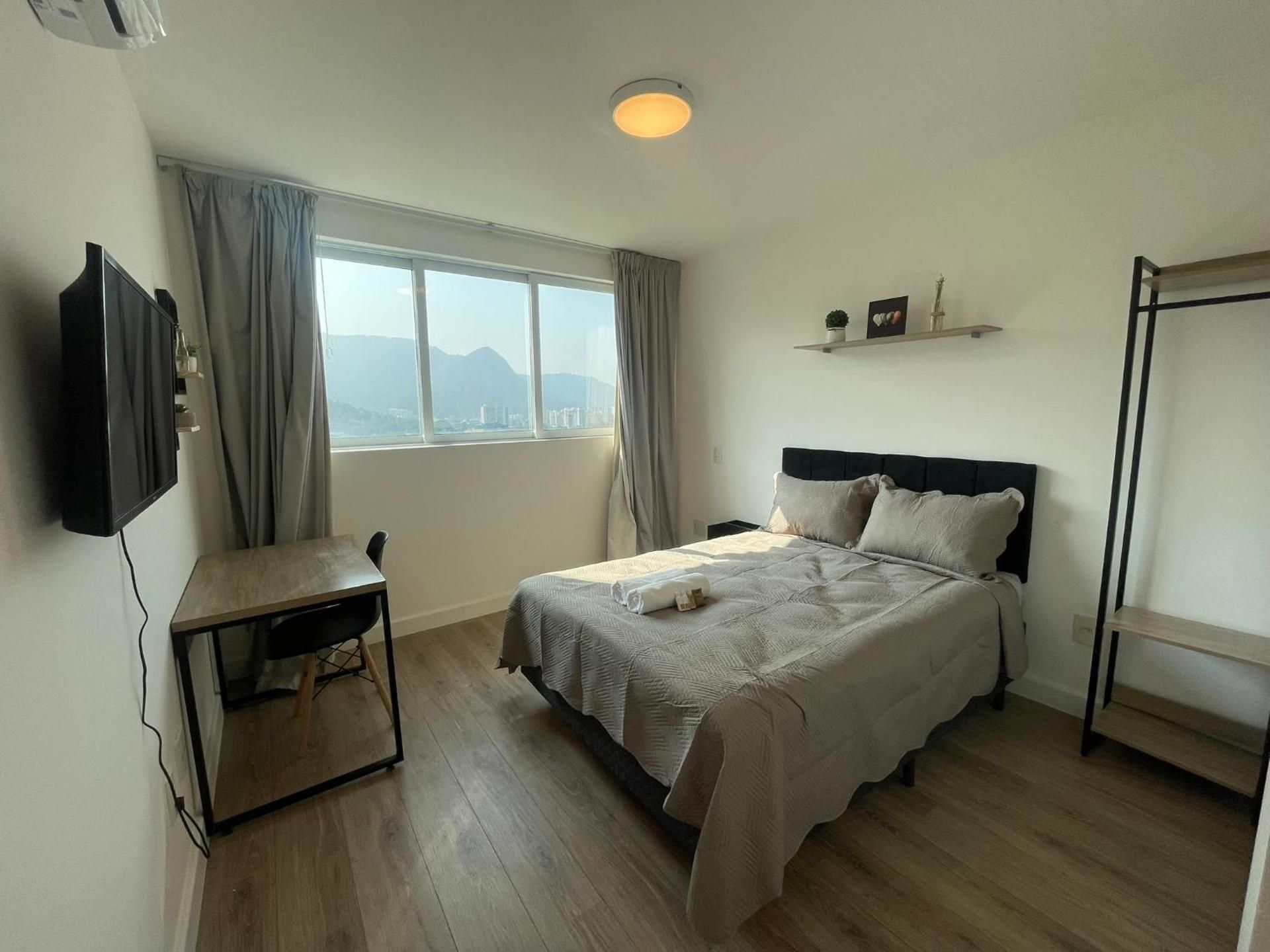 Suite with Mountain View