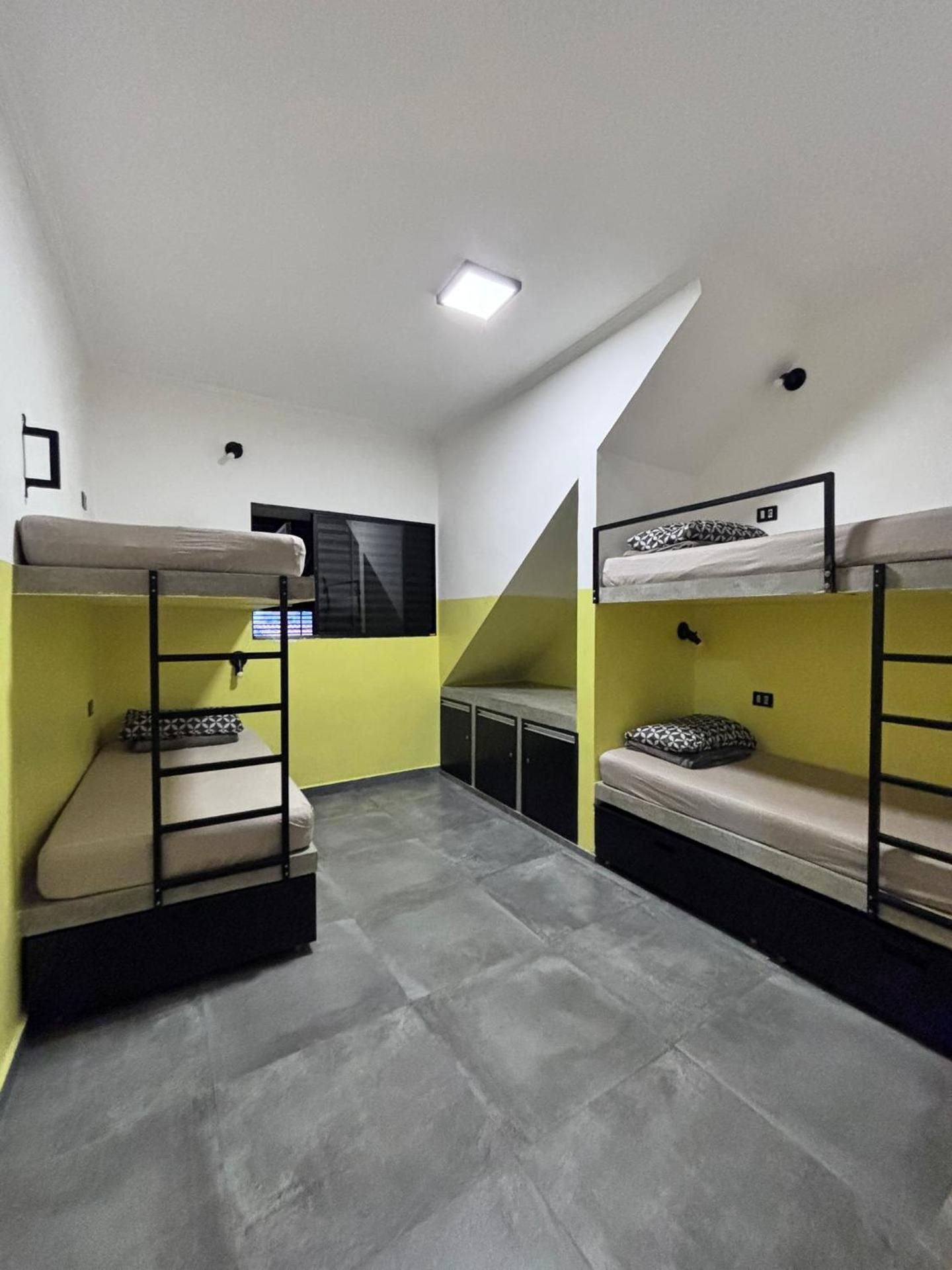Bed in 4-Bed Mixed Dormitory Room