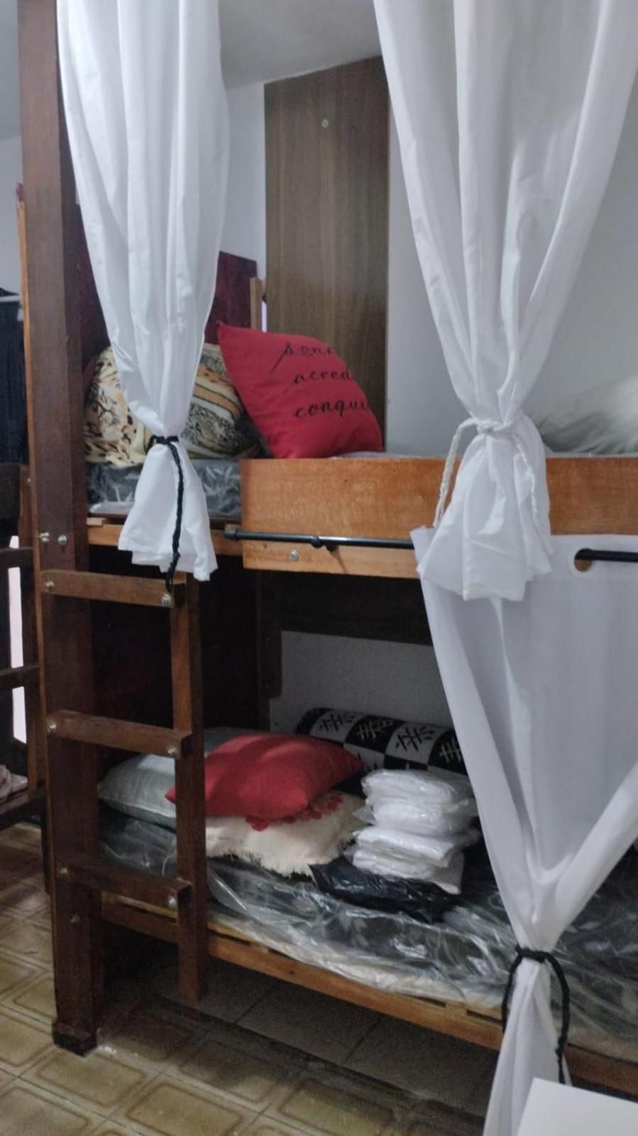 Bunk Bed in Mixed Dormitory Room